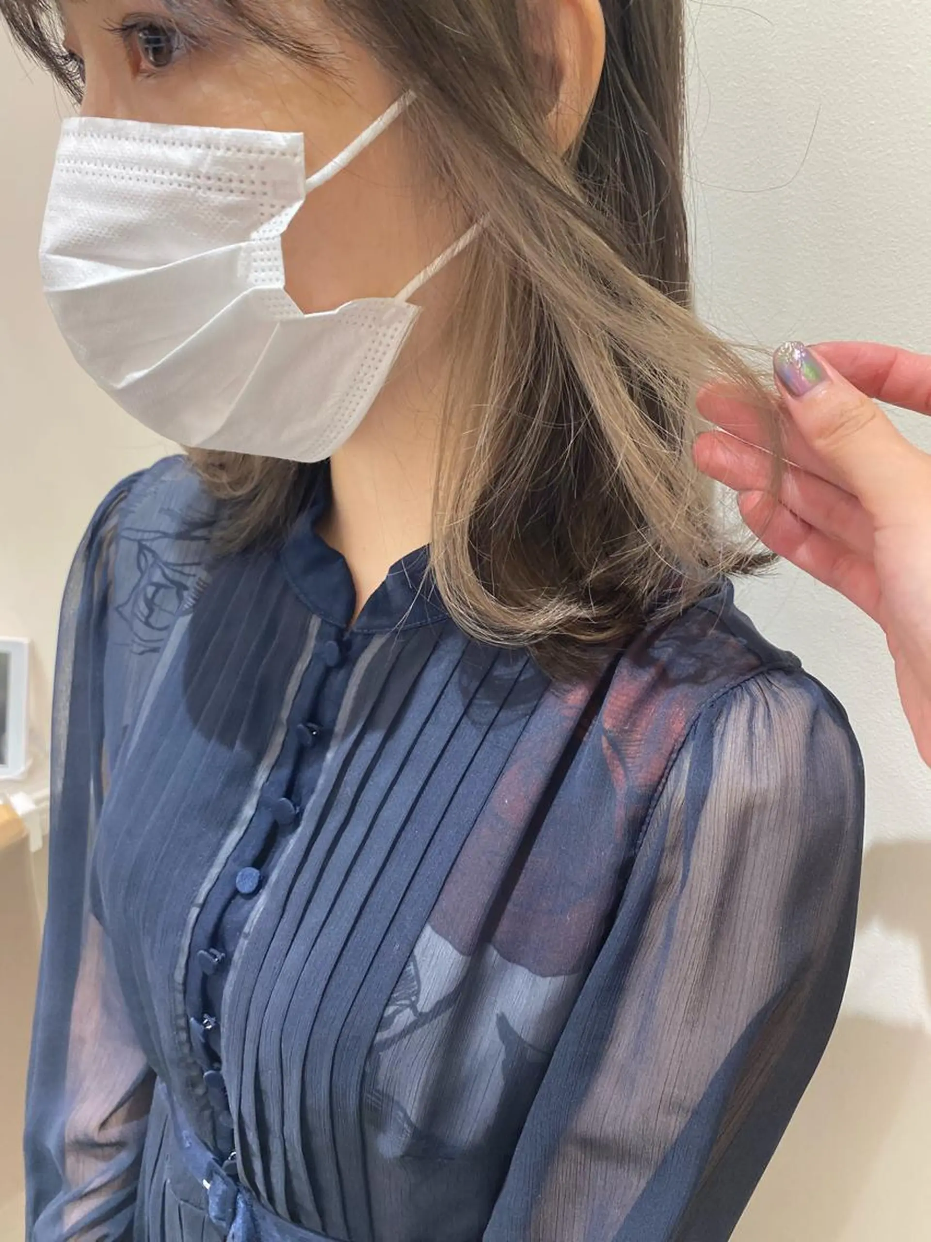 ミディアム カラー インナーカラー プレイングカラー🤍 細めハイライトのヘアスタイル