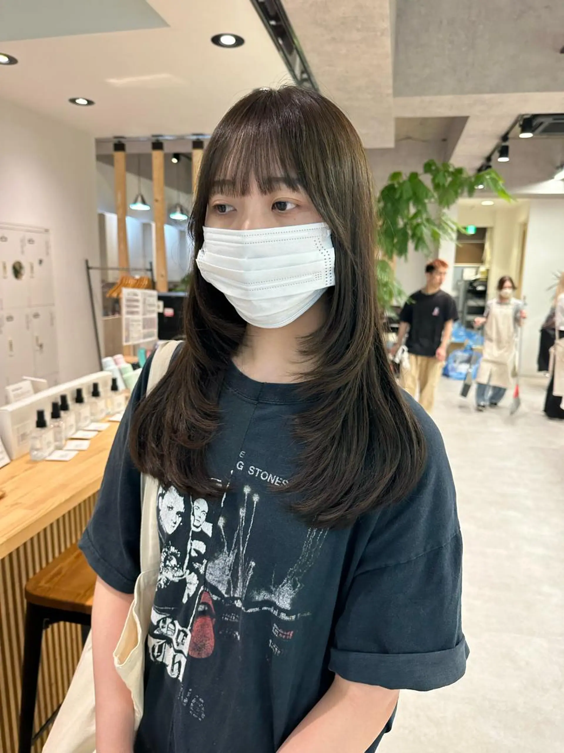 セミロング カラー カット ヘアカラー トリートメント レイヤー/顔まわり カット/地毛風カラーのヘアスタイル