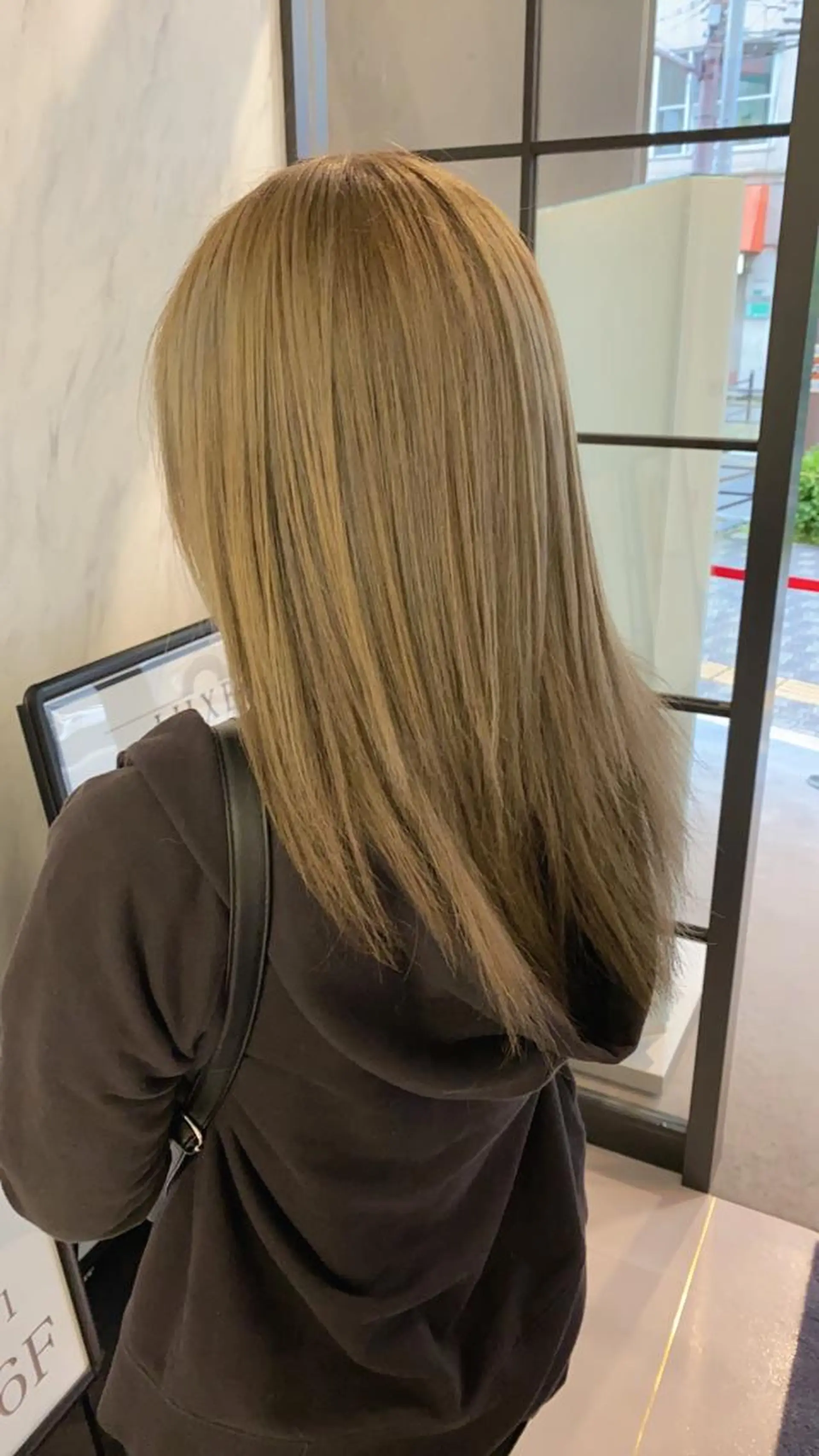 ロング カラー TRUCK トラックのヘアスタイル