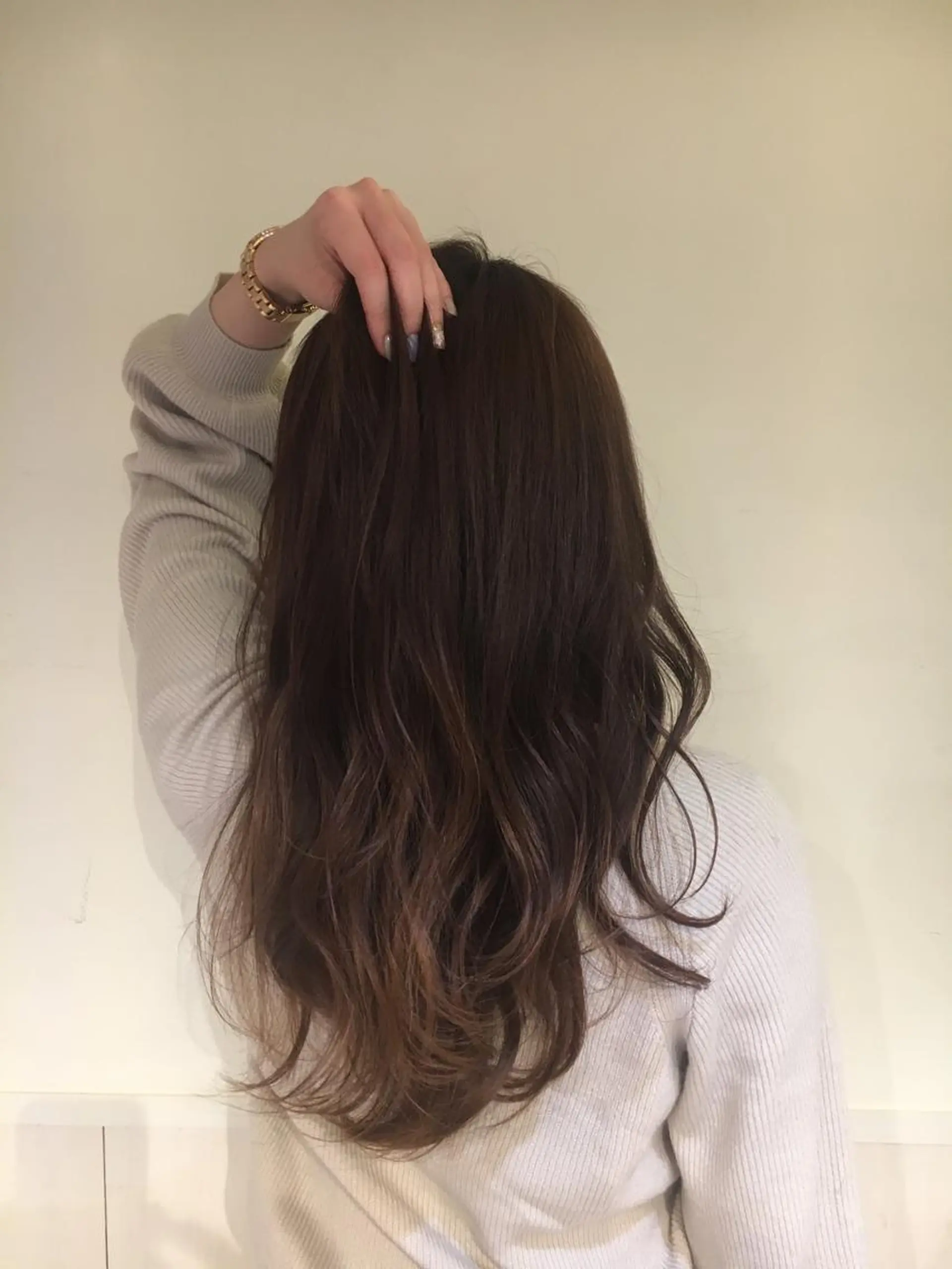 ロング カラー 野崎 ひかりのヘアスタイル