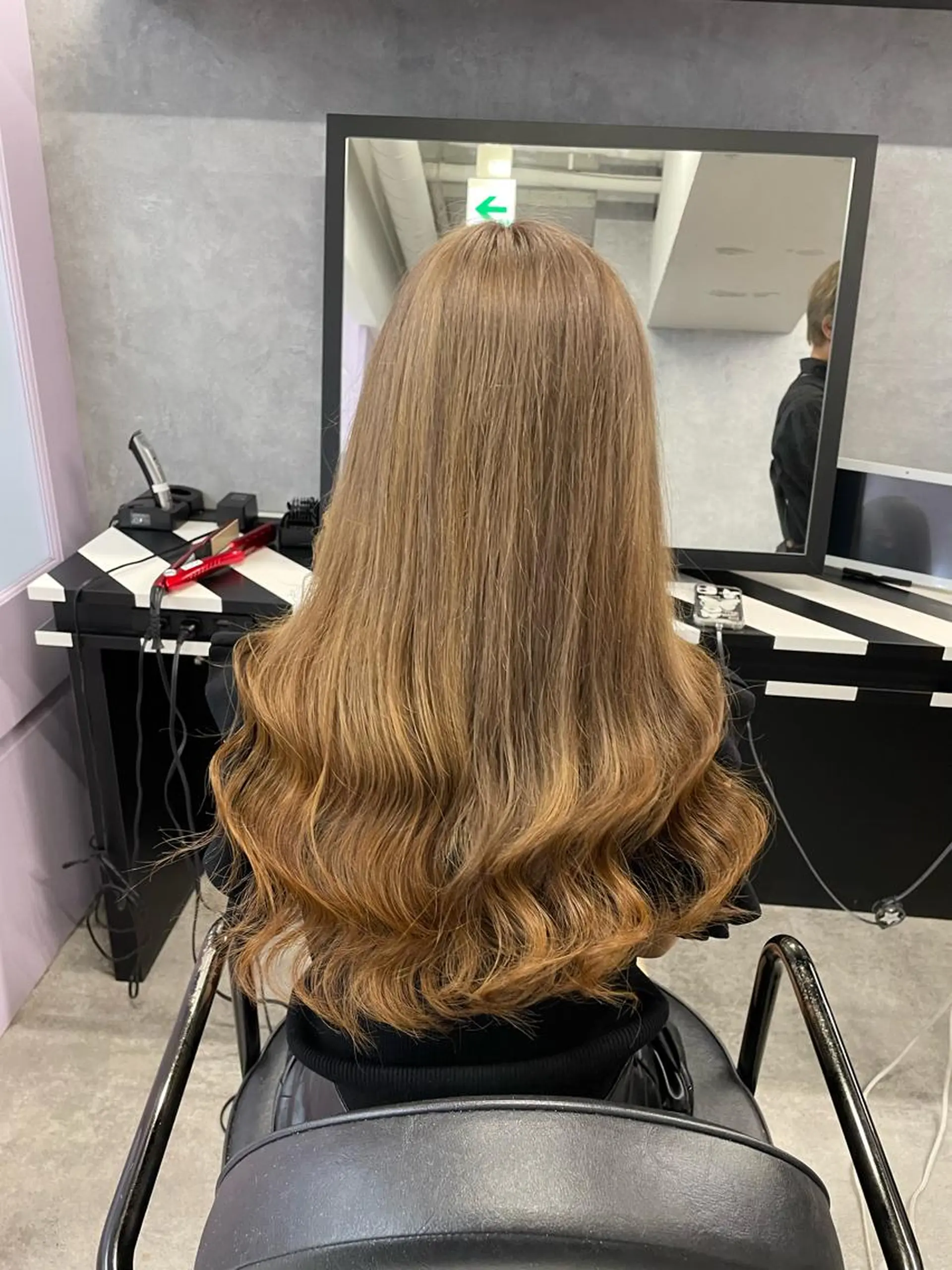 ロング Cielro【 シェイロ 】所属・Cielro/ダブル カラー/西田咲希のヘアスタイル