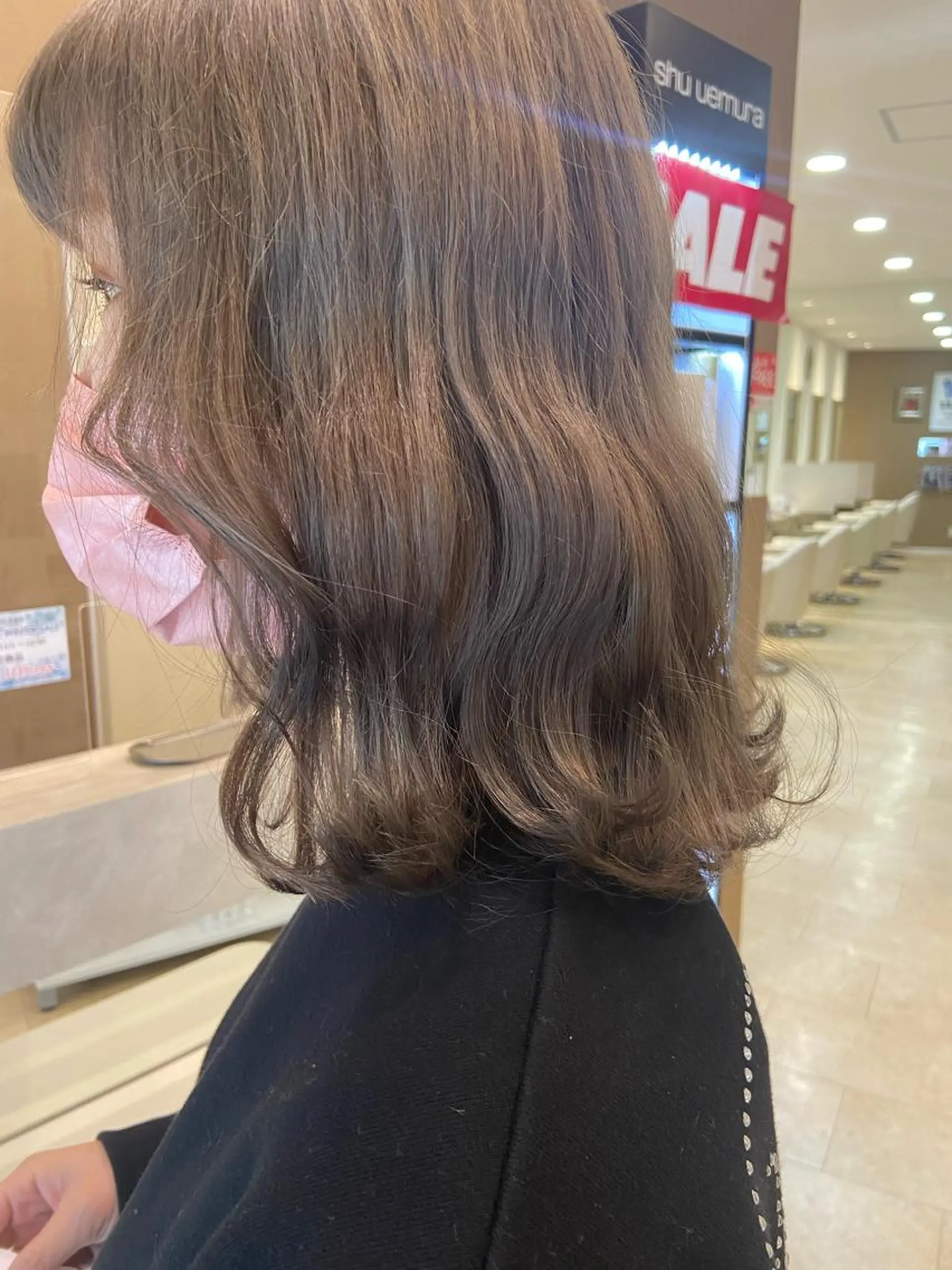 ミディアム ヘアカラー 淺谷 美紀のヘアスタイル