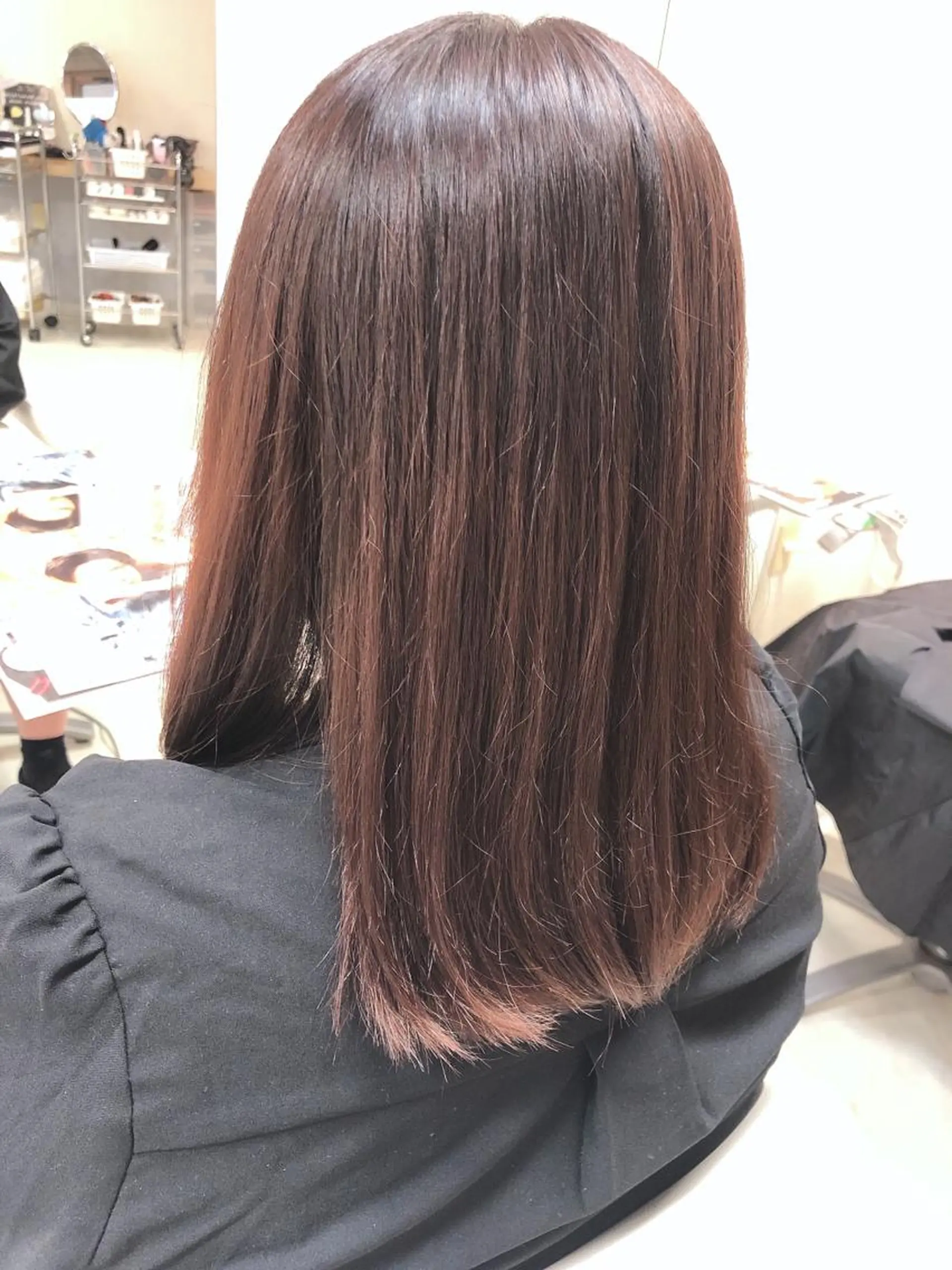 ミディアム カット 縮毛矯正 阿部 美咲のヘアスタイル