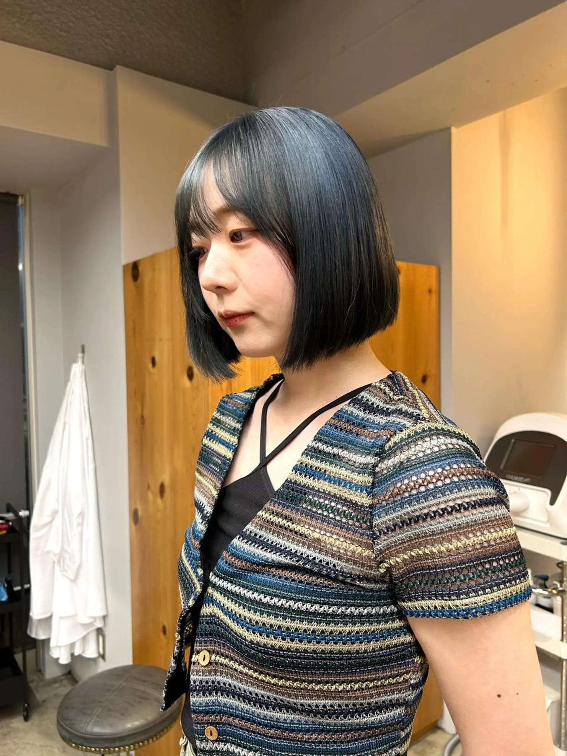 ショート カラー 前下がりボブ ボブ ROCCOeast Rukaのヘアスタイル