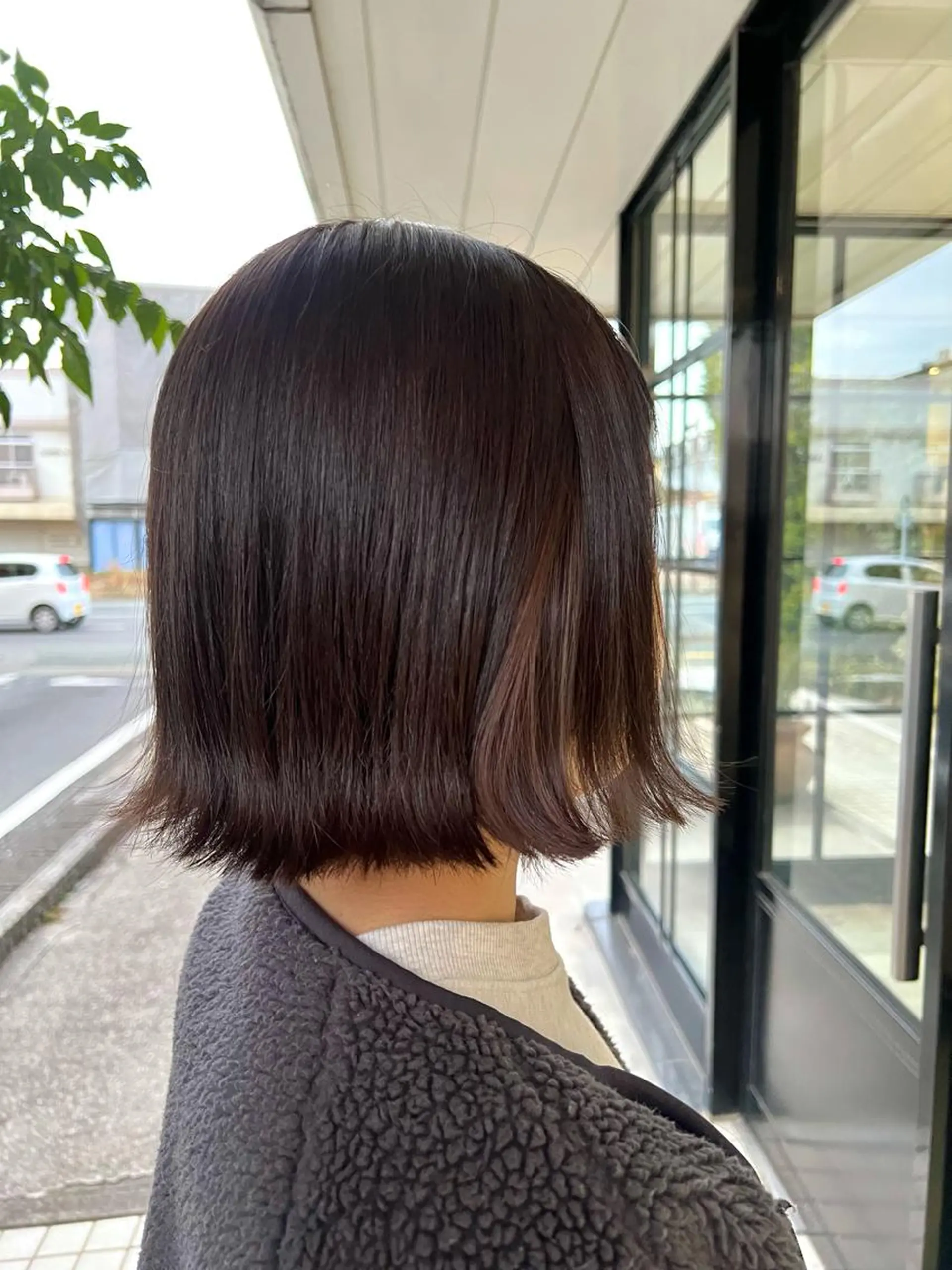 ショート カラー イヤリングカラー グレージュ ボブ 🌻Dboy健軍🌻 みやもとゆま🌻のヘアスタイル