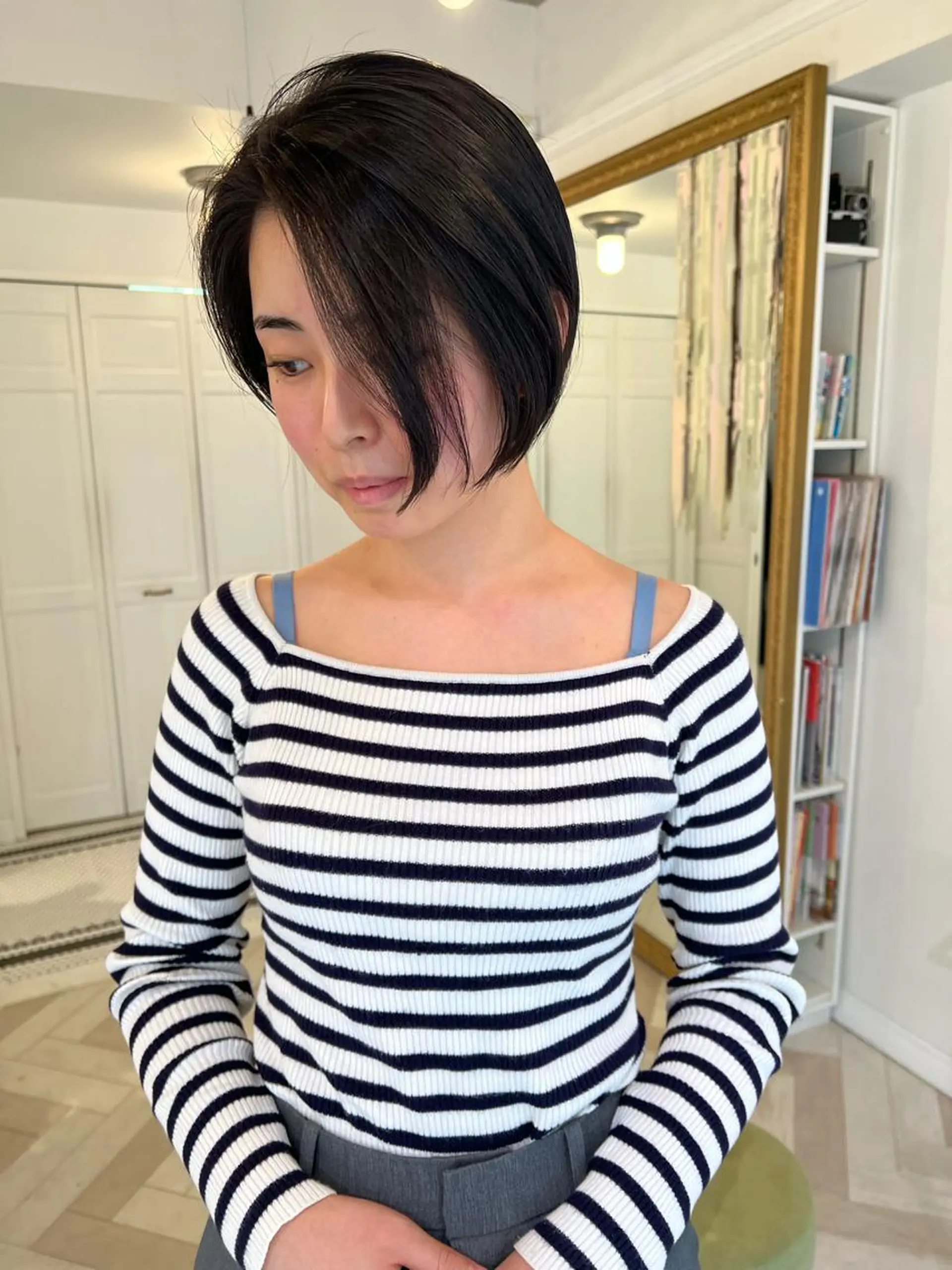 ショート ブリーチカラー🎀 寺門美優のヘアスタイル