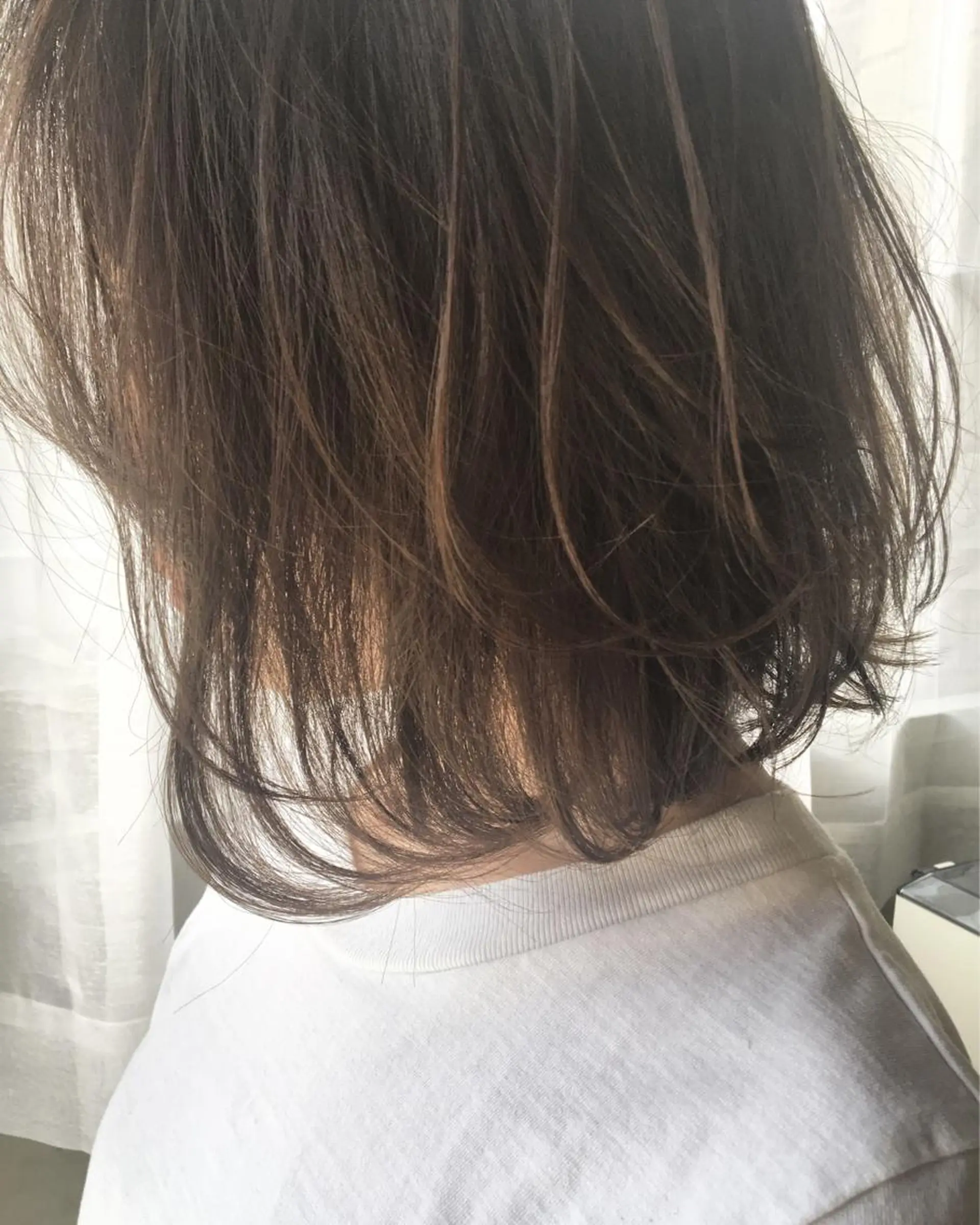 ミディアム カラー ヘアカラー 岡本 一平のヘアスタイル