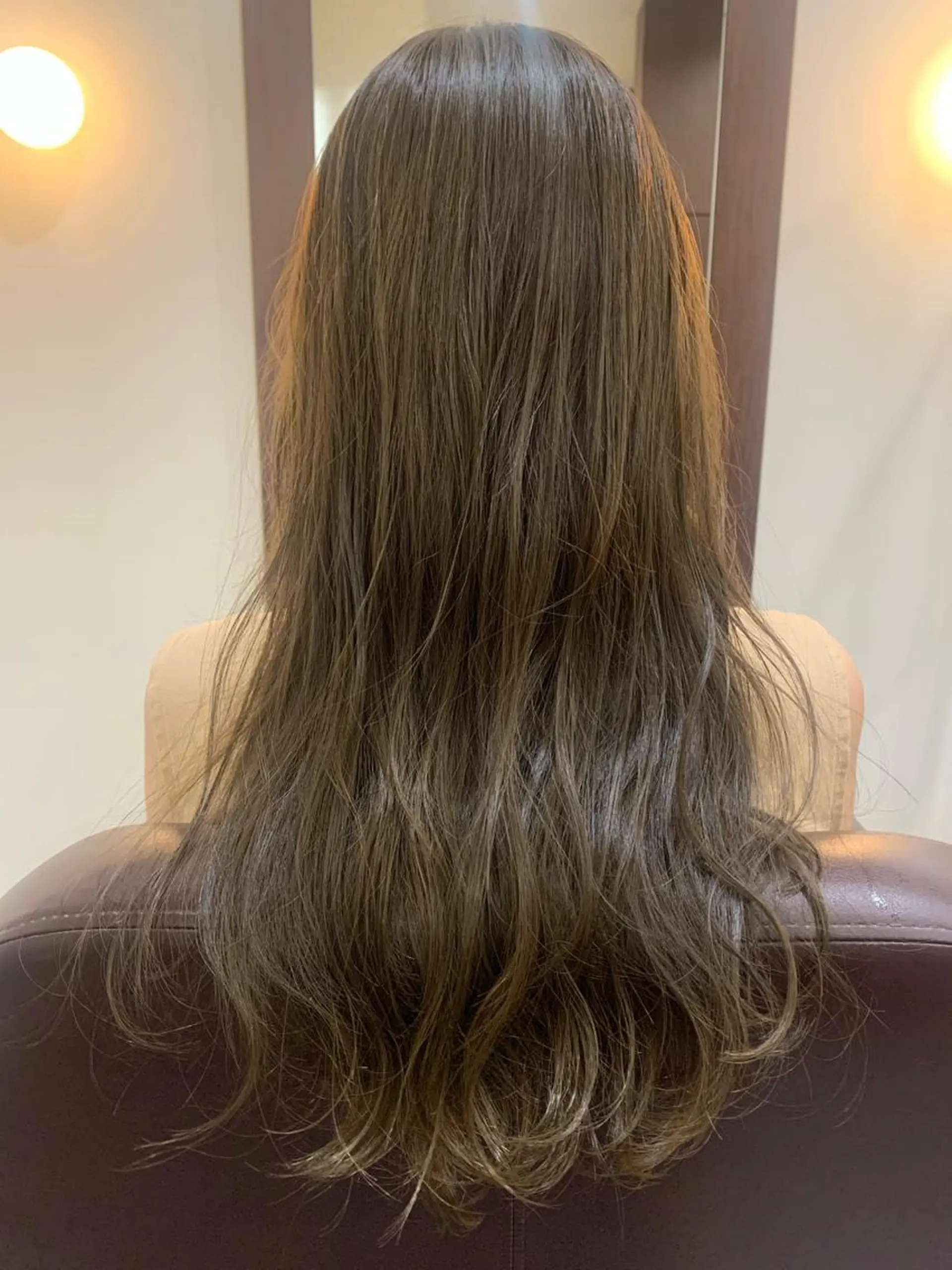 ロング カット ヘアカラー トリートメント 林 友美のヘアスタイル