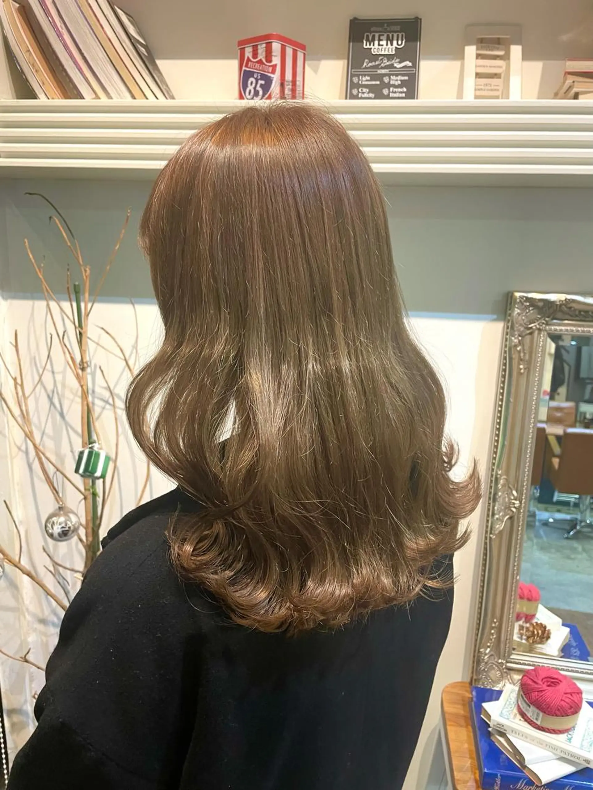 ミディアム カラー ヘアアレンジ ブラウンカラー ミルクティーブラウン ヘアカラー トリートメント ヘアセット ☀️カトウ ケイゴ☀️のヘアスタイル