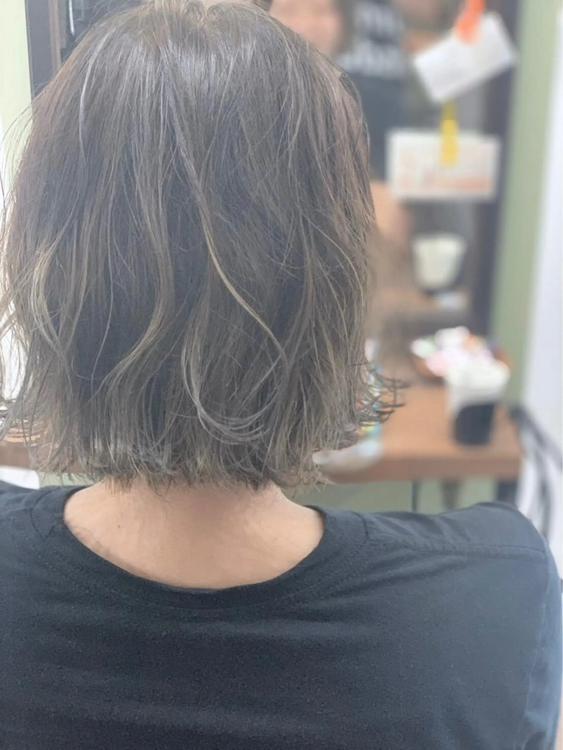 ミディアム ボブ ハイライト ブリーチ毛に縮毛矯正 ✨カラー✨山田 正幸のヘアスタイル