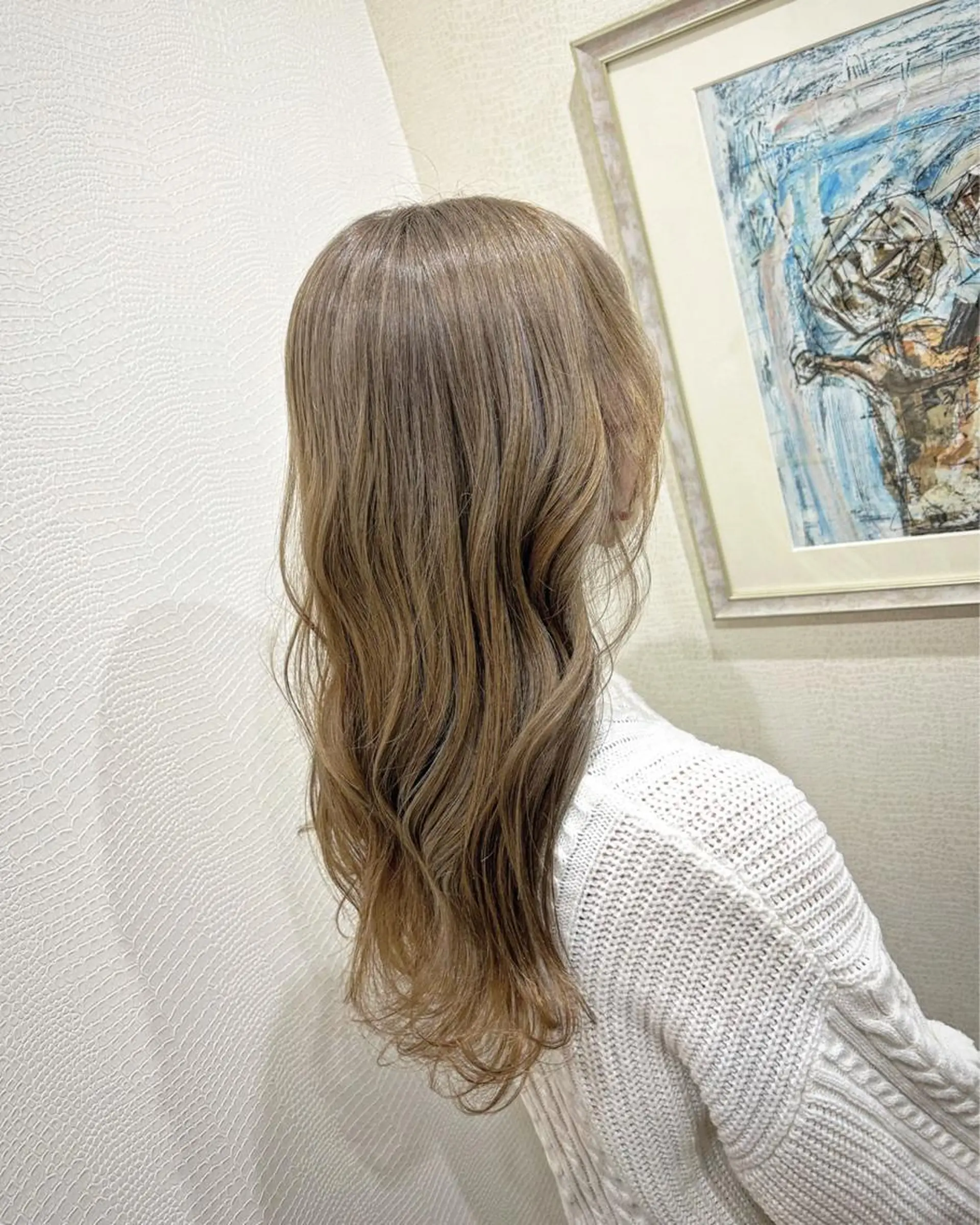 ロング カラー ベージュカラー 黒髪 ブリーチ ミルクティーベージュ 卒業式のヘアスタイル Morpho Hair Product所属・井上 花音のヘアスタイル
