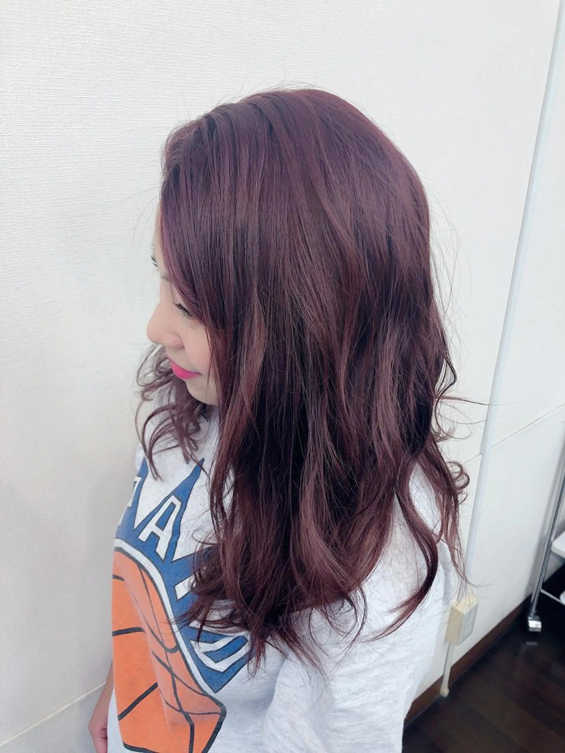 ミディアム 崎山 瑠依のヘアスタイル