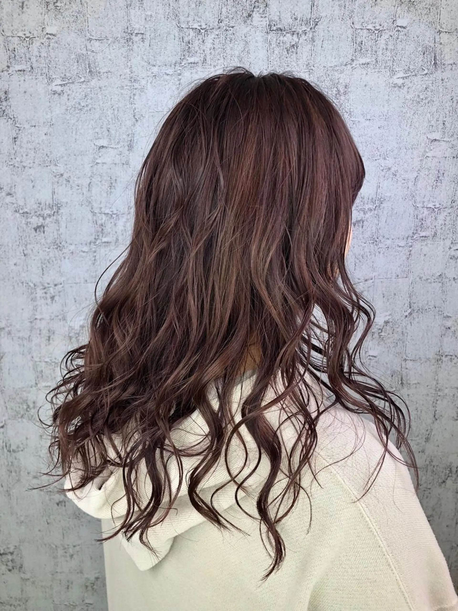 ロング カラー ブリーチ イルミナカラー ラベンダーカラー 透明感カラー✨ツヤ髪 廣畑昌志のヘアスタイル