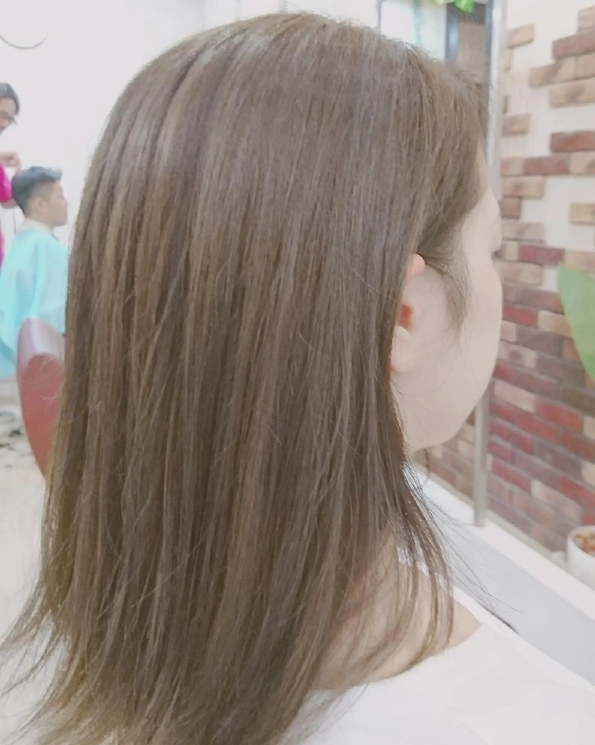 ミディアム カット ヘアカラー トリートメント FLAVOR OF HAIR所属・シークレットカラー 中谷良成のヘアスタイル
