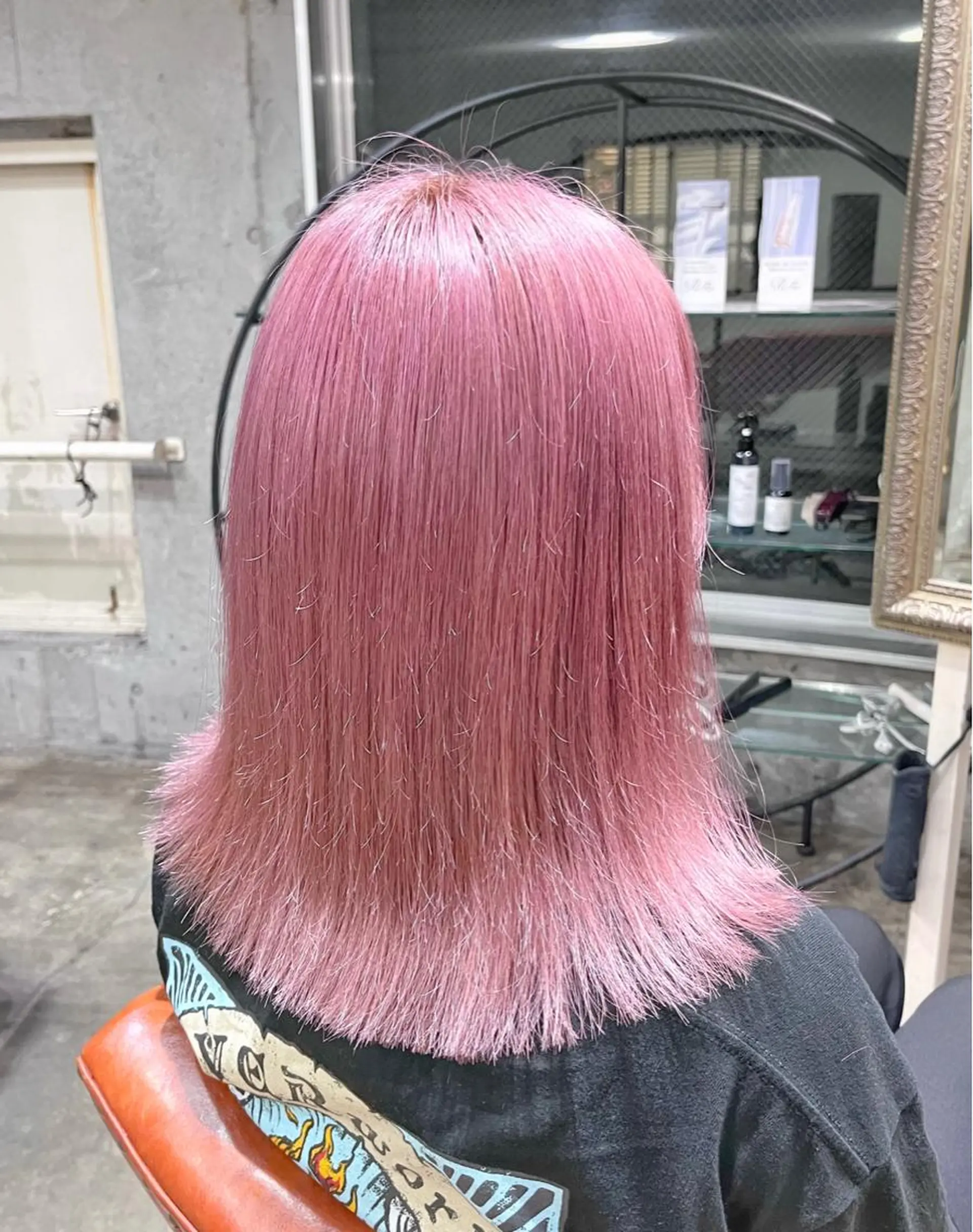セミロング カラー ヘアアレンジ ブリーチ ヘアカラー ピンクカラー🩷 ヘアセットＮＯ.1のヘアスタイル