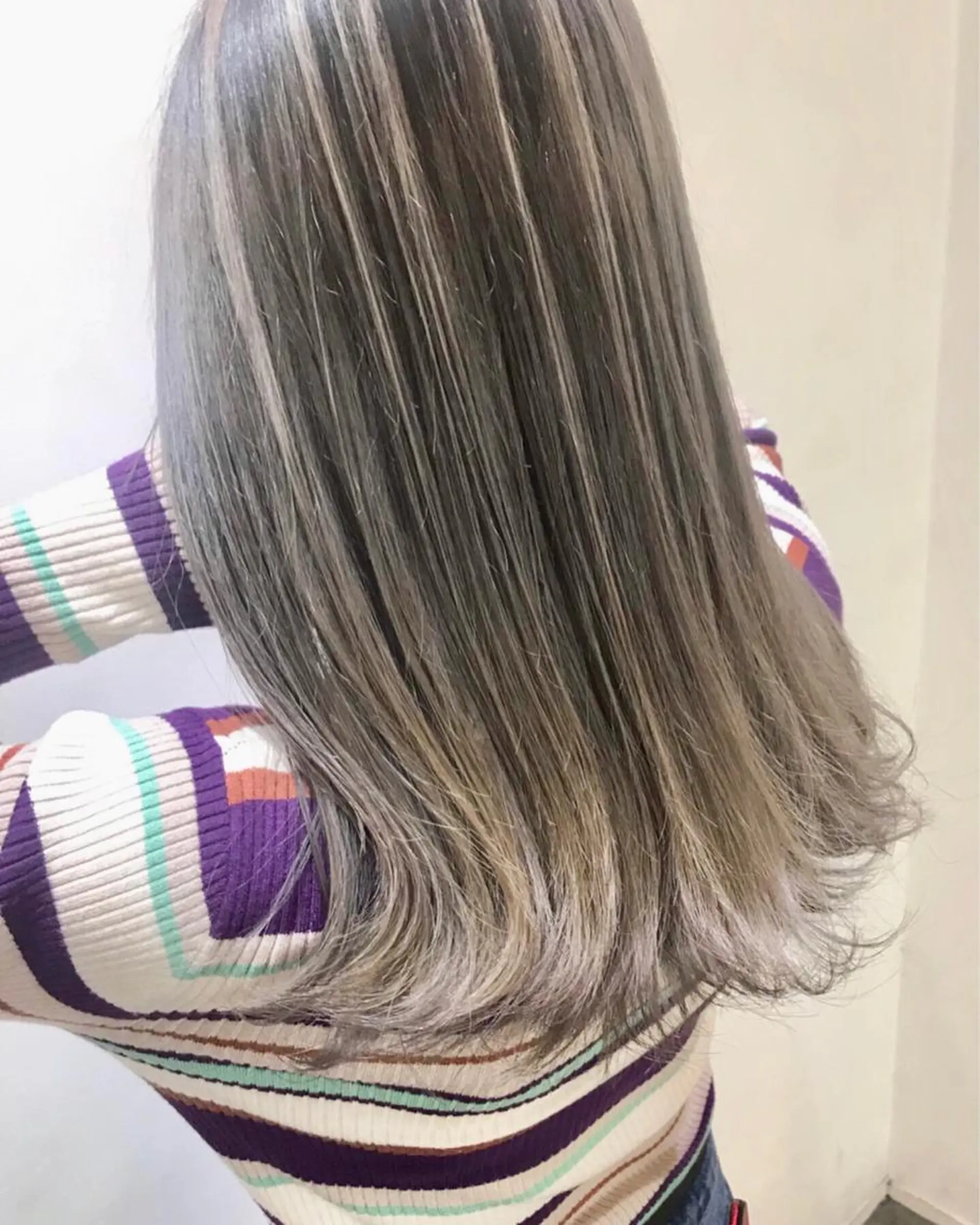 セミロング カラー レイヤー/ベージュ カラー/ハシモトのヘアスタイル