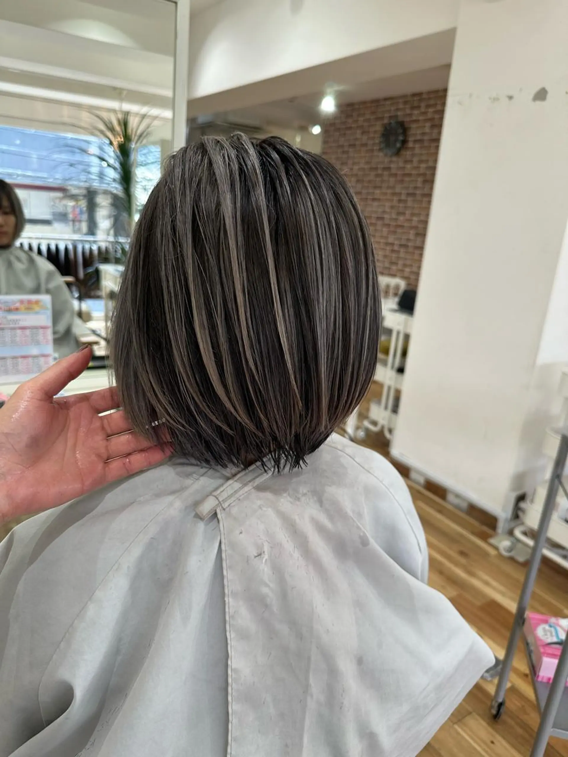 ショート カラー ヘアアレンジ ヘアカラー トリートメント 久米 治仁のヘアスタイル