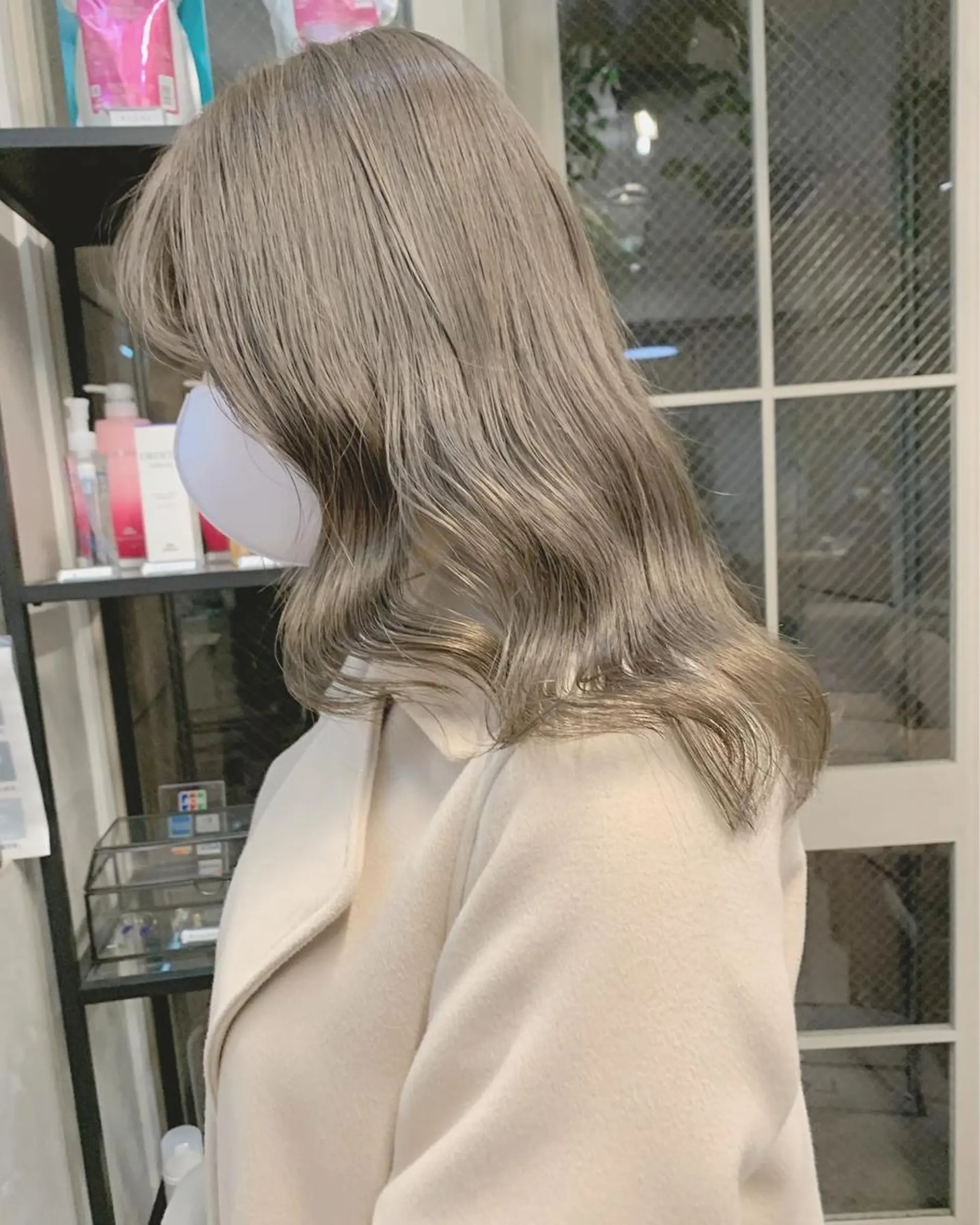 セミロング カラー ネイル マツエク・マツパ ヘアカラー トリートメント ハイトーン&暗髪🔥 表参道二刀流マエダのヘアスタイル