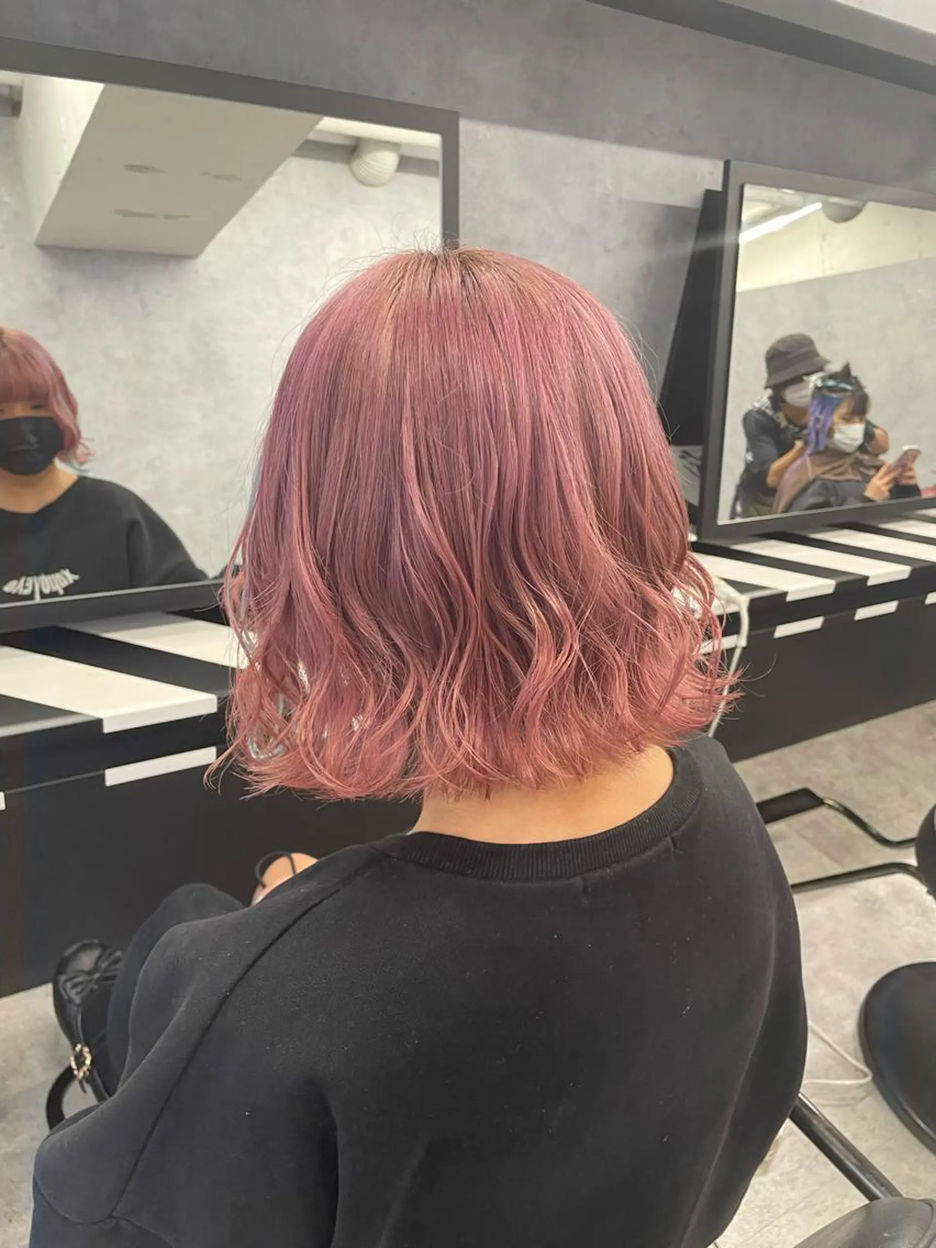 ミディアム Cielro【 シェイロ 】所属・Cielro/ダブル カラー/西田咲希のヘアスタイル