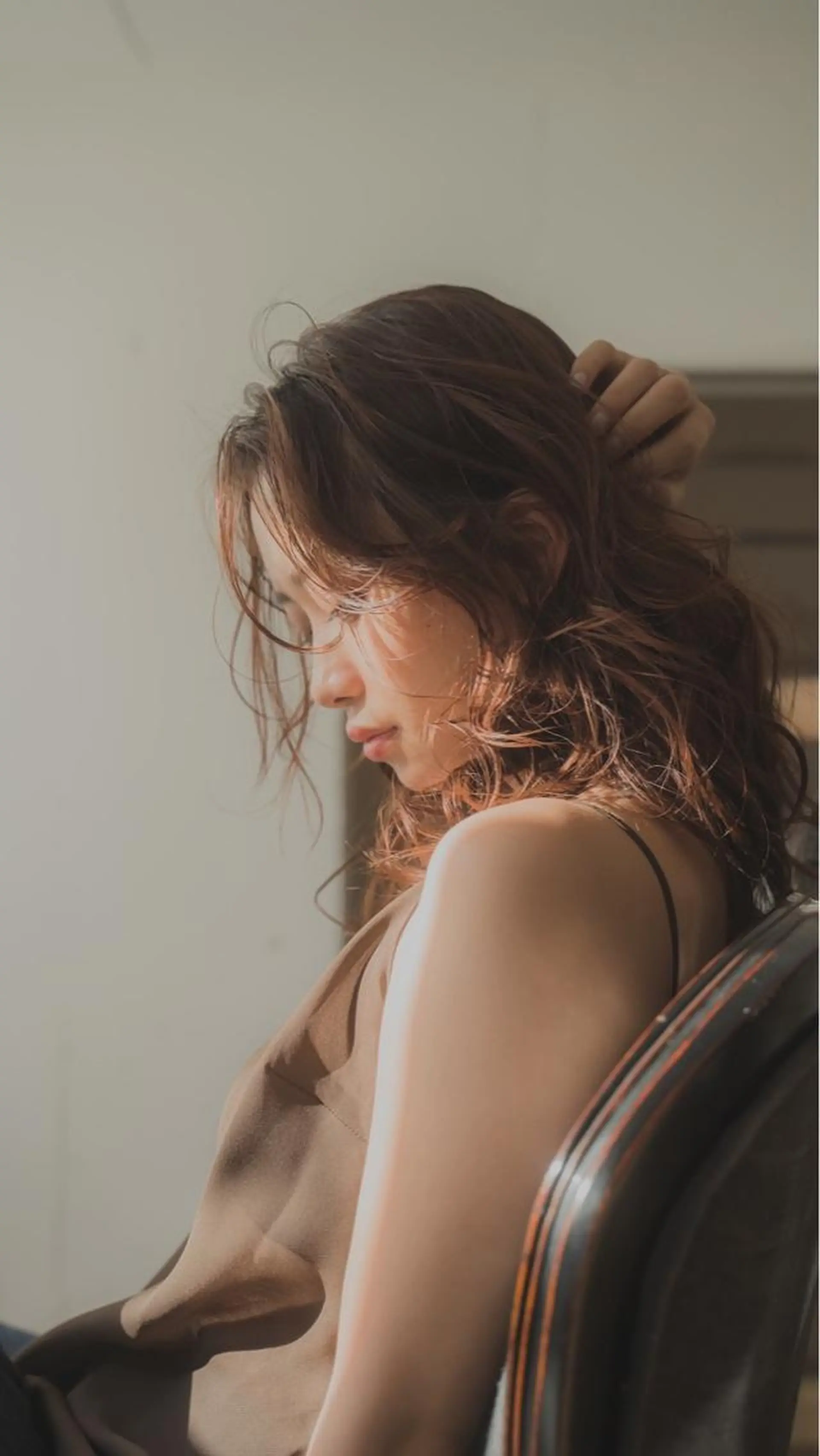 ミディアム パーマ THE DAY所属・AKI HASHIMOTOのヘアスタイル