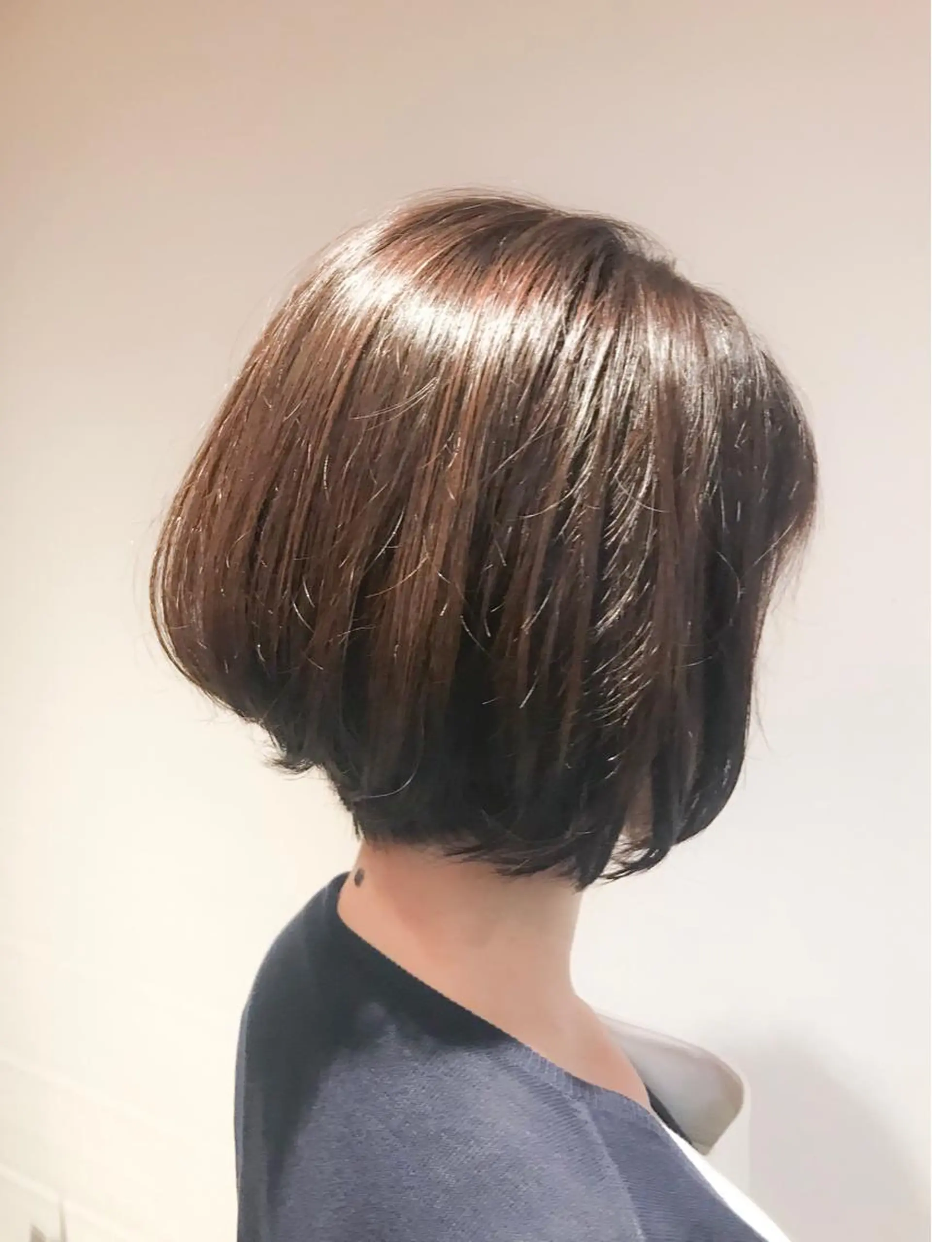 ショート カラー BIANCO北堀江 AKANEのヘアスタイル