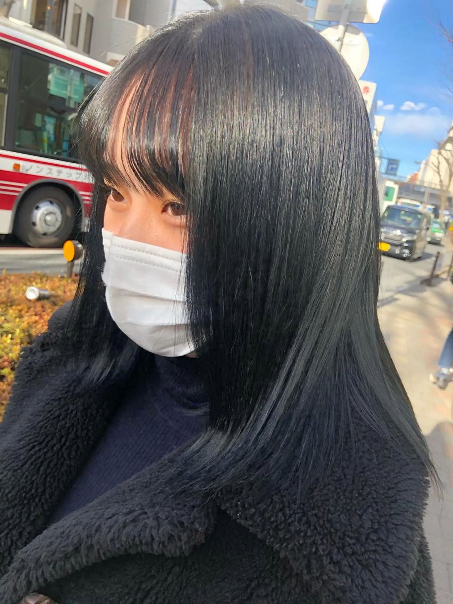 ミディアム カラー ヘアアレンジ 黒髪 ブルーカラー ブルーブラック ヘアカラー チャンモリパーマ/韓 国/Minami🦋のヘアスタイル