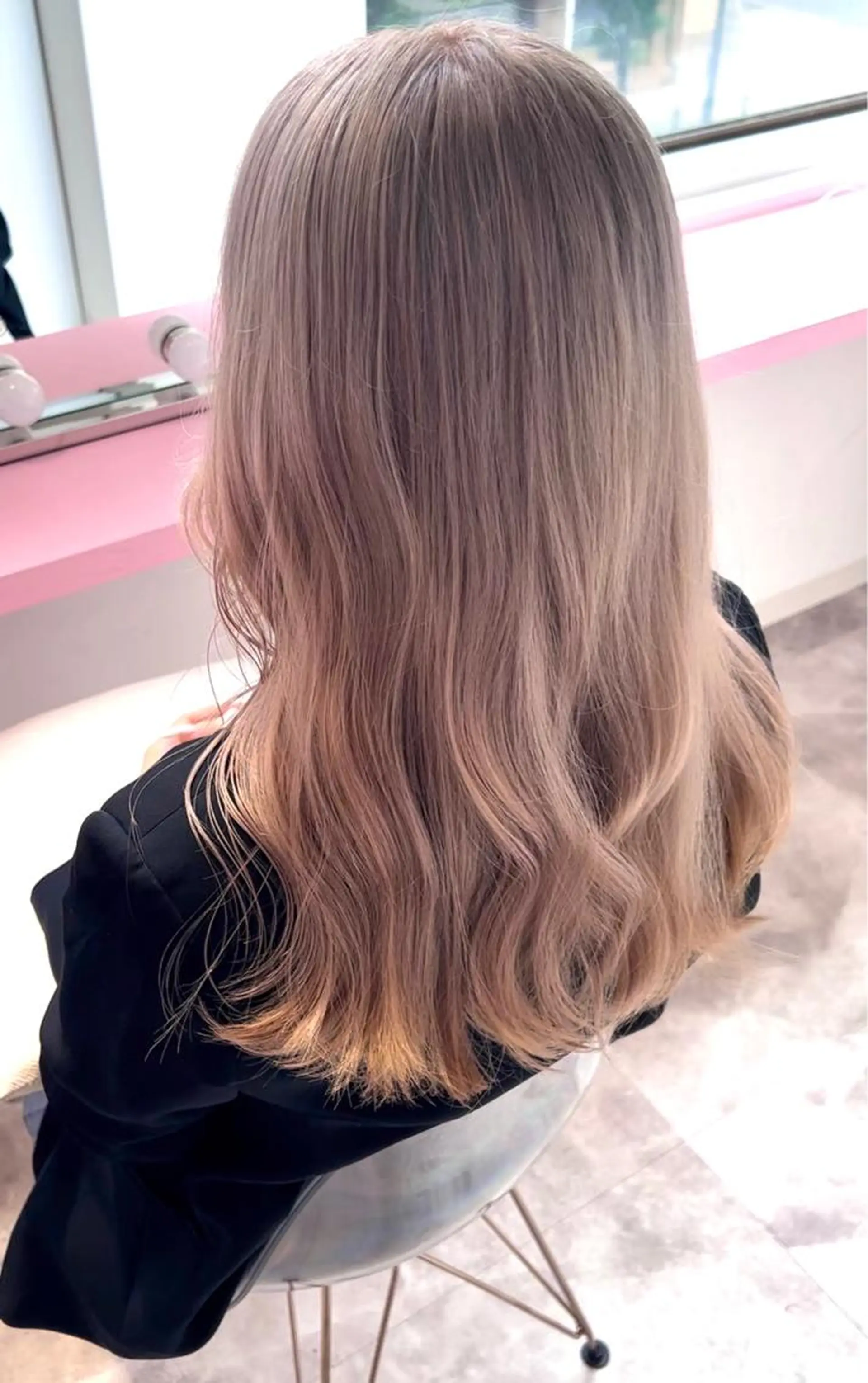 ロング ハイトーン♡ブリーチ ♡エクステ♡nanaのヘアスタイル