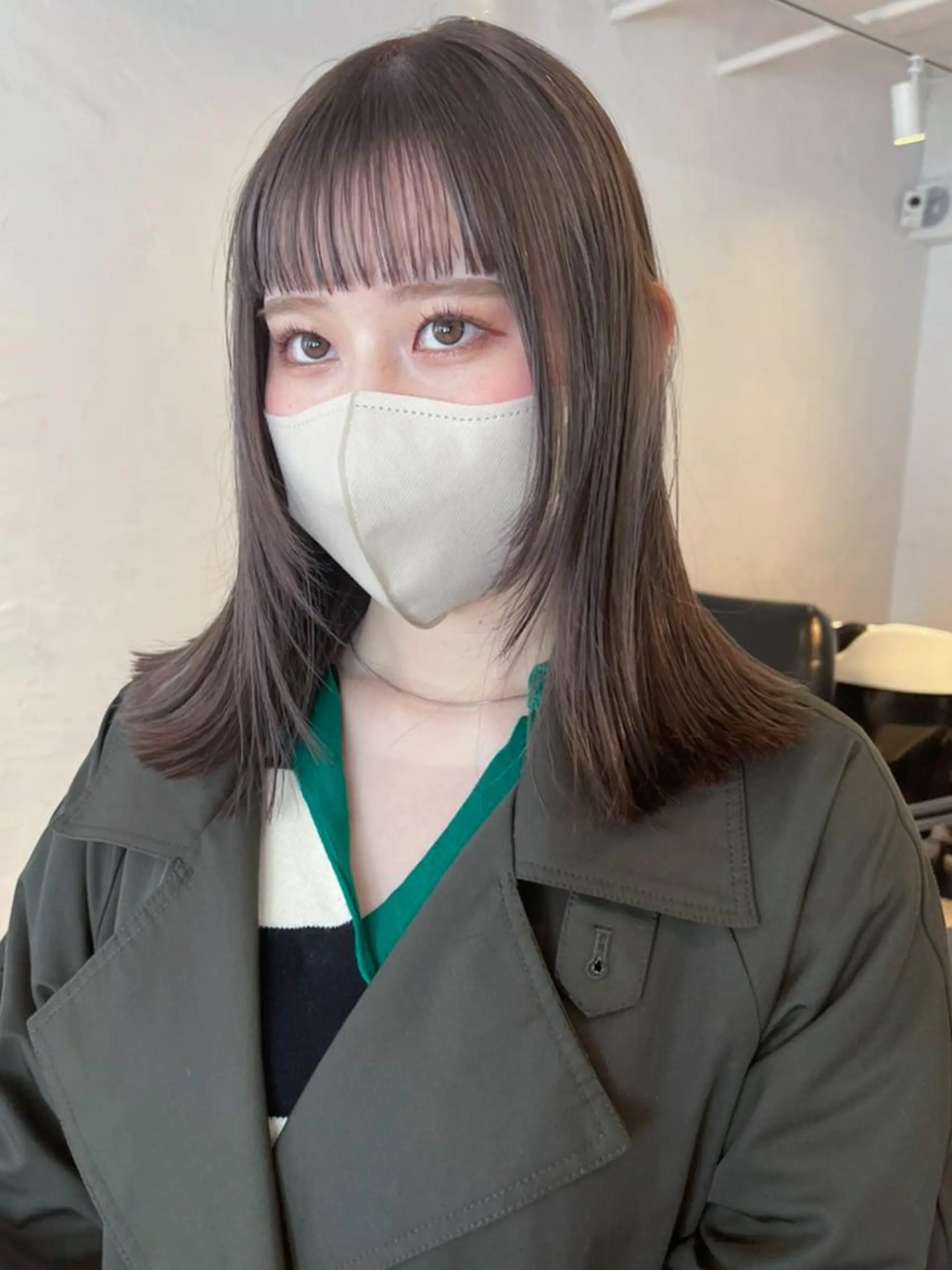 ミディアム カラー 顔まわりレイヤー レイヤーカット カット ヘアカラー トリートメント ITbyALBUM 八王子店のヘアスタイル