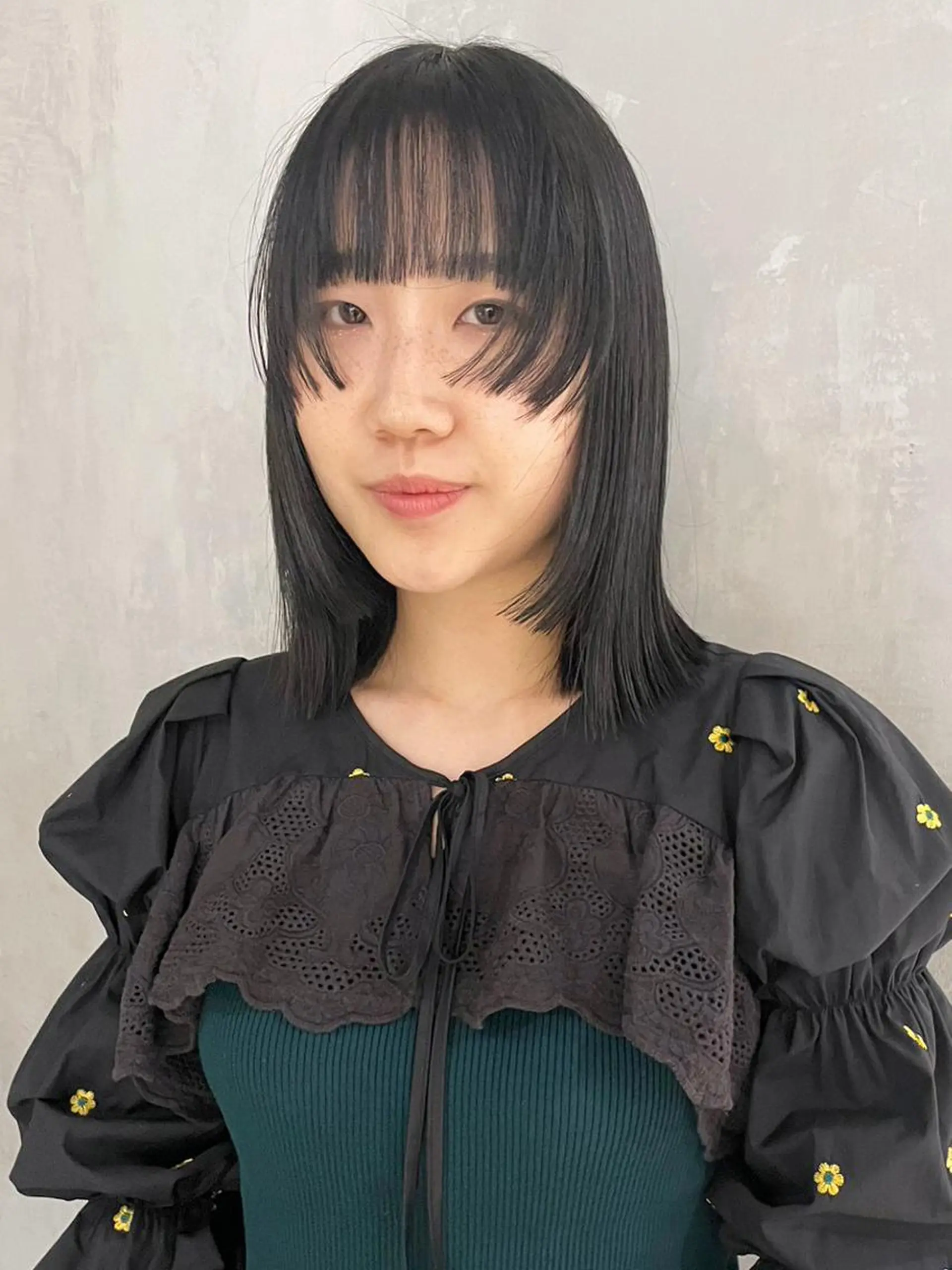 セミロング カラー パーマ ヘアアレンジ 黒髪 デザインカット カット ヘアカラー トリートメント ITbyALBUM 中野店のヘアスタイル