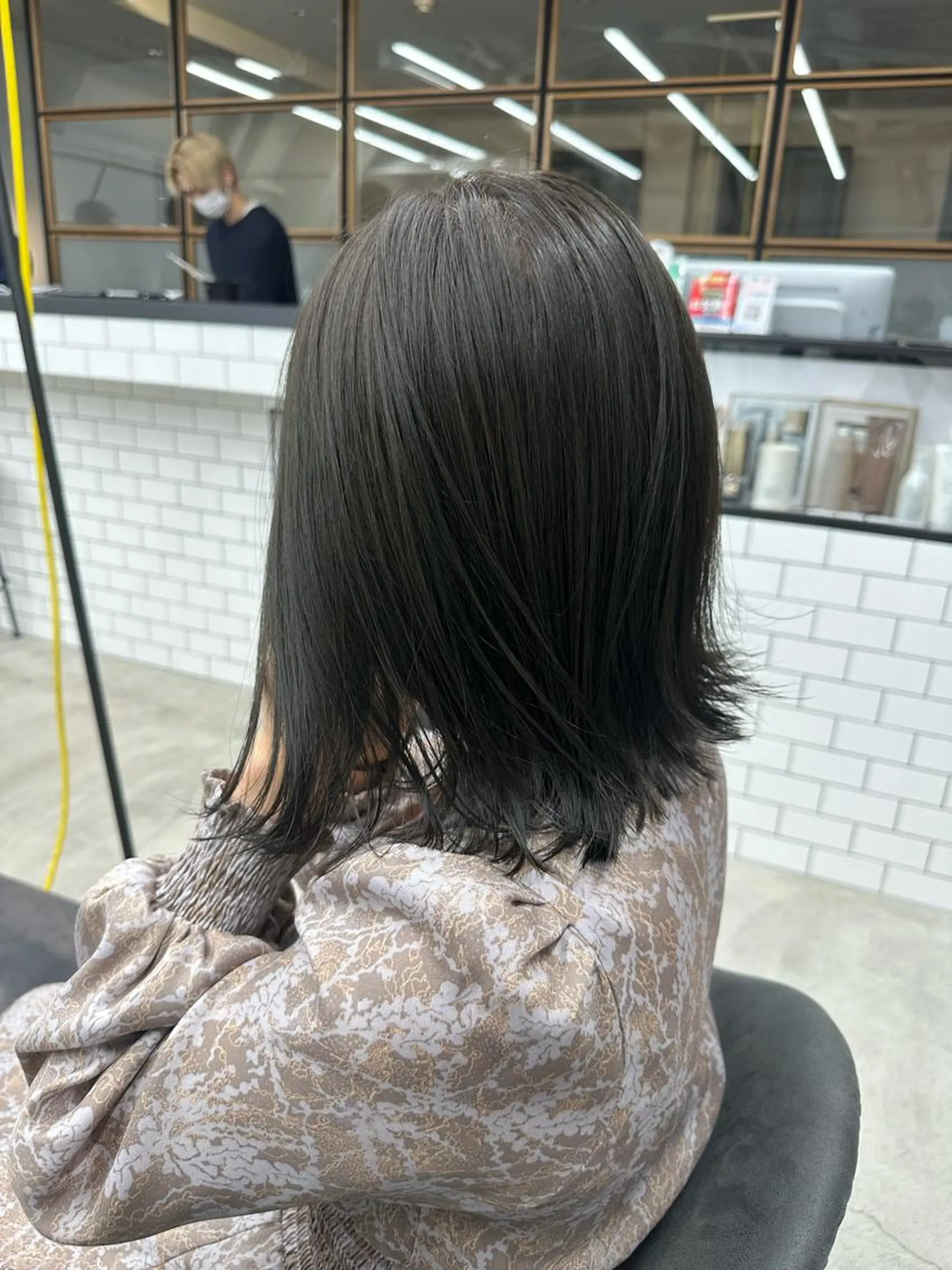 ミディアム カラー カット ヘアカラー トリートメント ✨大人韓国風レイヤー ✨吉原 潤✨のヘアスタイル
