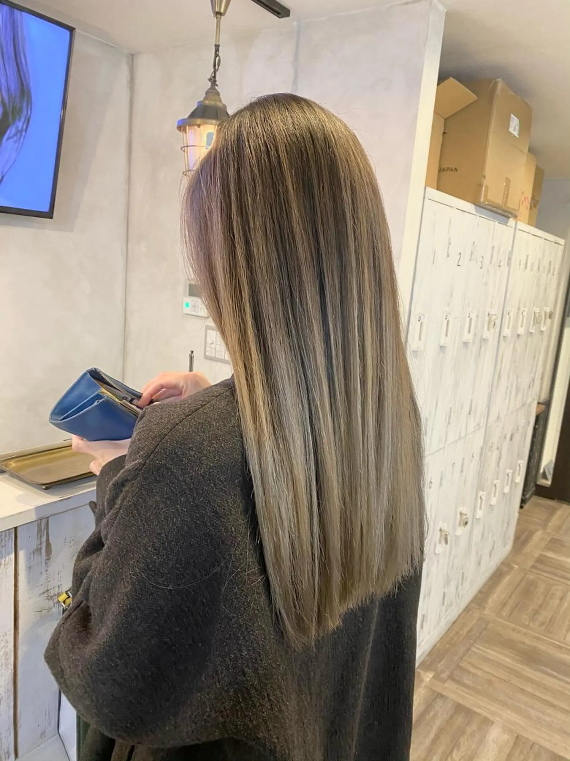 ロング カラー バレイヤージュ ハイライトカラー ハイライト レイヤーカット カット ヘアカラー トリートメント AUBE HAIRazul吉祥寺所属・髪質改善✨幹細胞✨ ウルツヤ🌈清水　祥のヘアスタイル