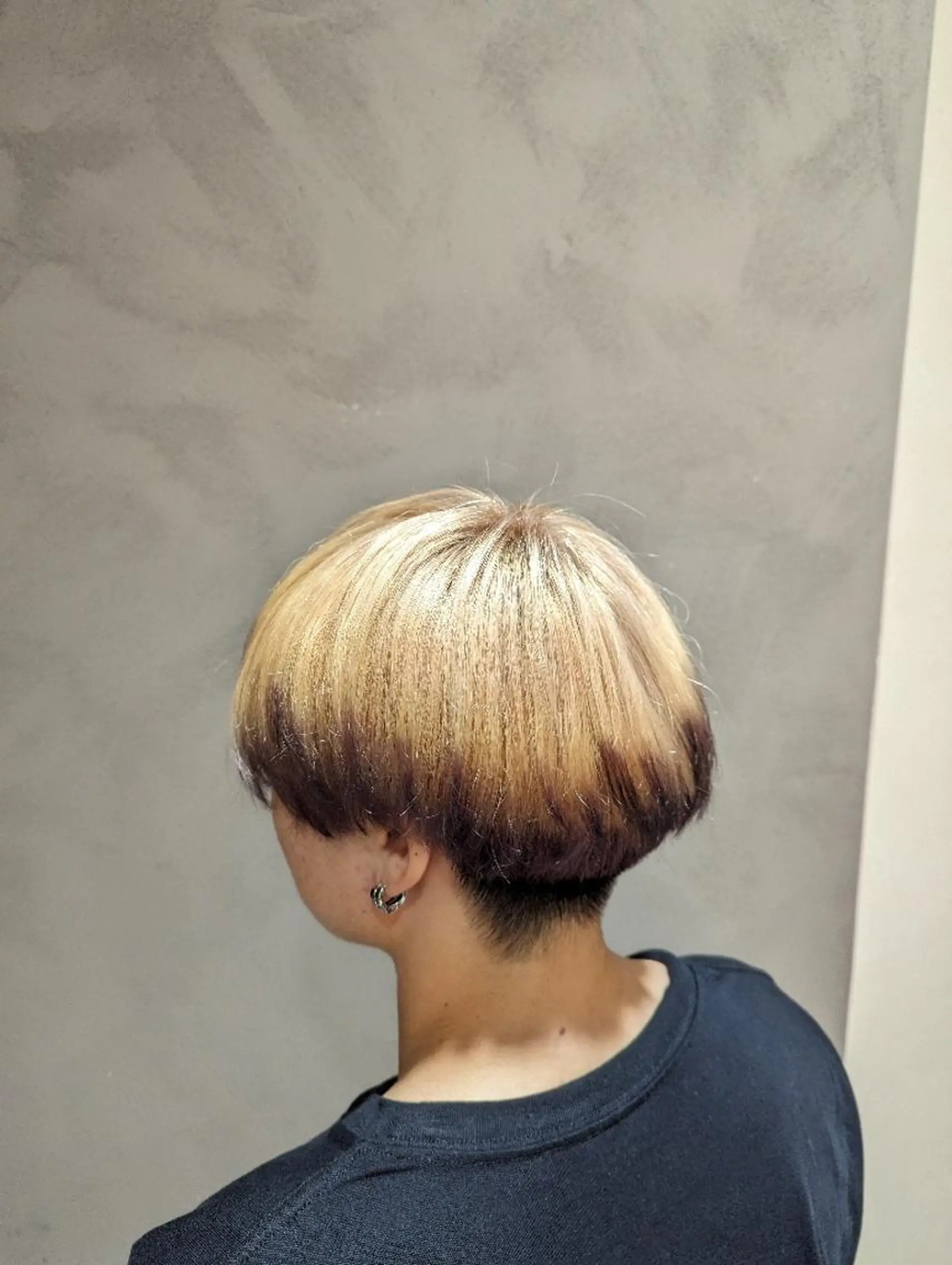 カラー ベージュカラー ホワイトベージュ ヘアカラー 種池 優太のヘアスタイル