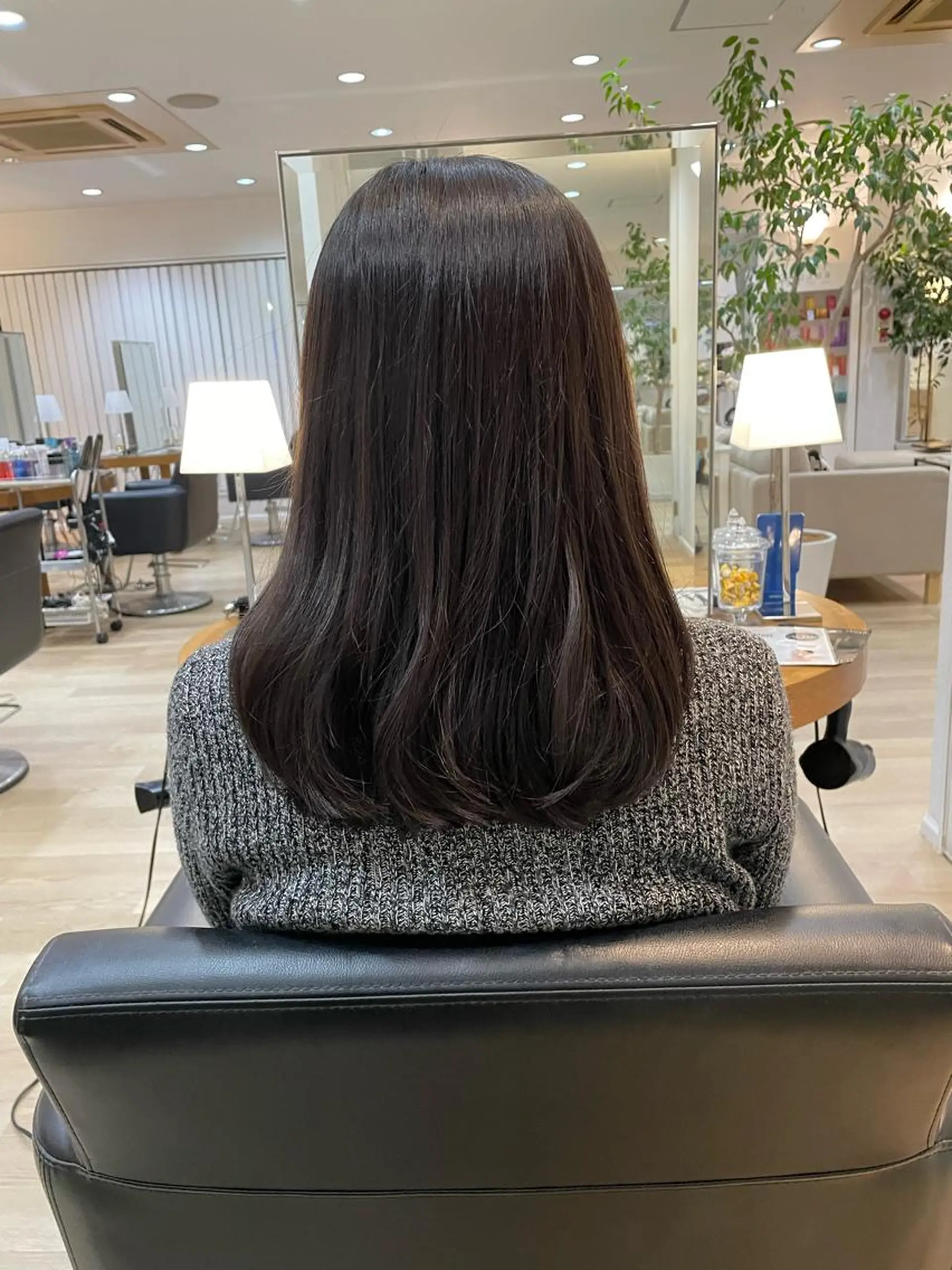 セミロング 市野 ひかるのヘアスタイル