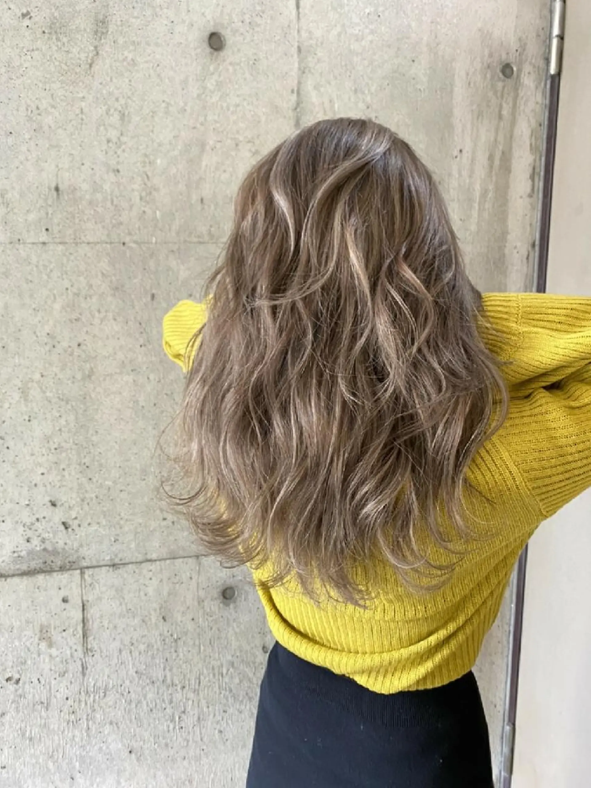 ミディアム カラー バレイヤージュ ブリーチ ダブルカラー ハイライトカラー 外国人風カラー カット ヘアカラー トリートメント RIENS♡xrea 山本優舞のヘアスタイル
