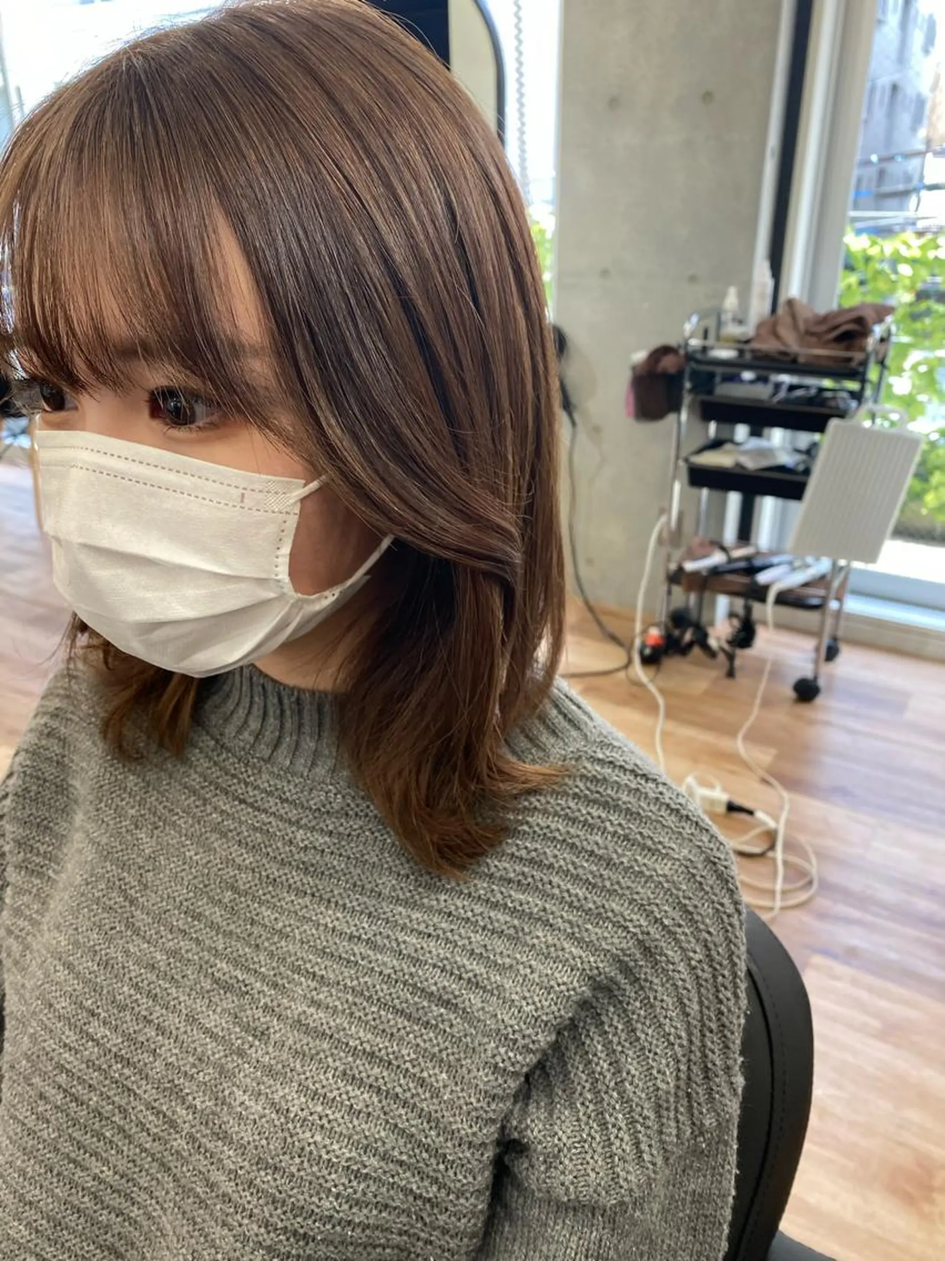 ミディアム カット ヘアカラー トリートメント レイヤー/顔周り 田山　穂波のヘアスタイル