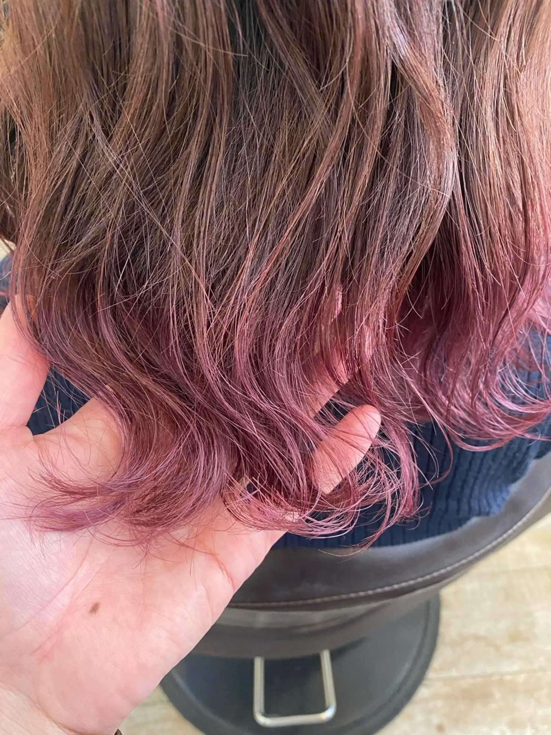 ミディアム カラー グラデーションカラー ピンクカラー バイオレットカラー Cuore 清尾 浩昭のヘアスタイル