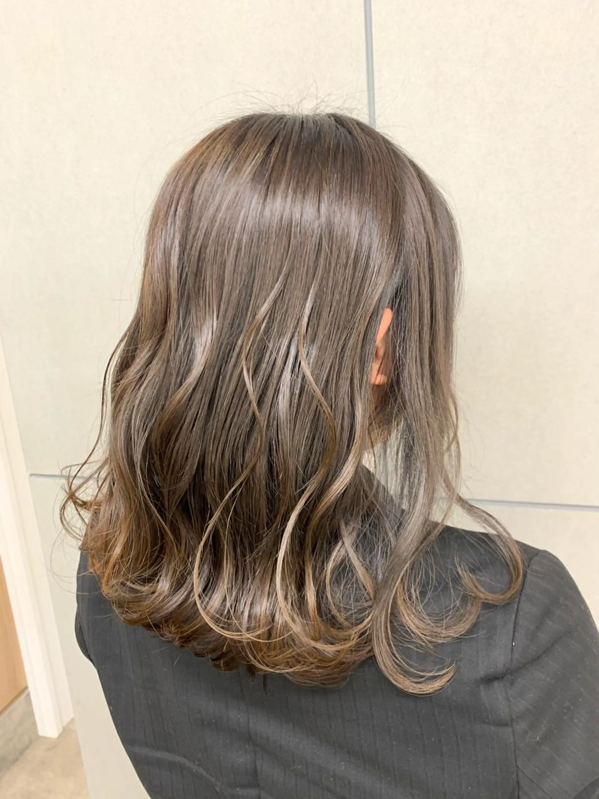 ミディアム カラー 透明感カラー Silk-lei【銀座店】所属・銀座/美髪縮毛矯正 /髪質改善/山本翔華のヘアスタイル