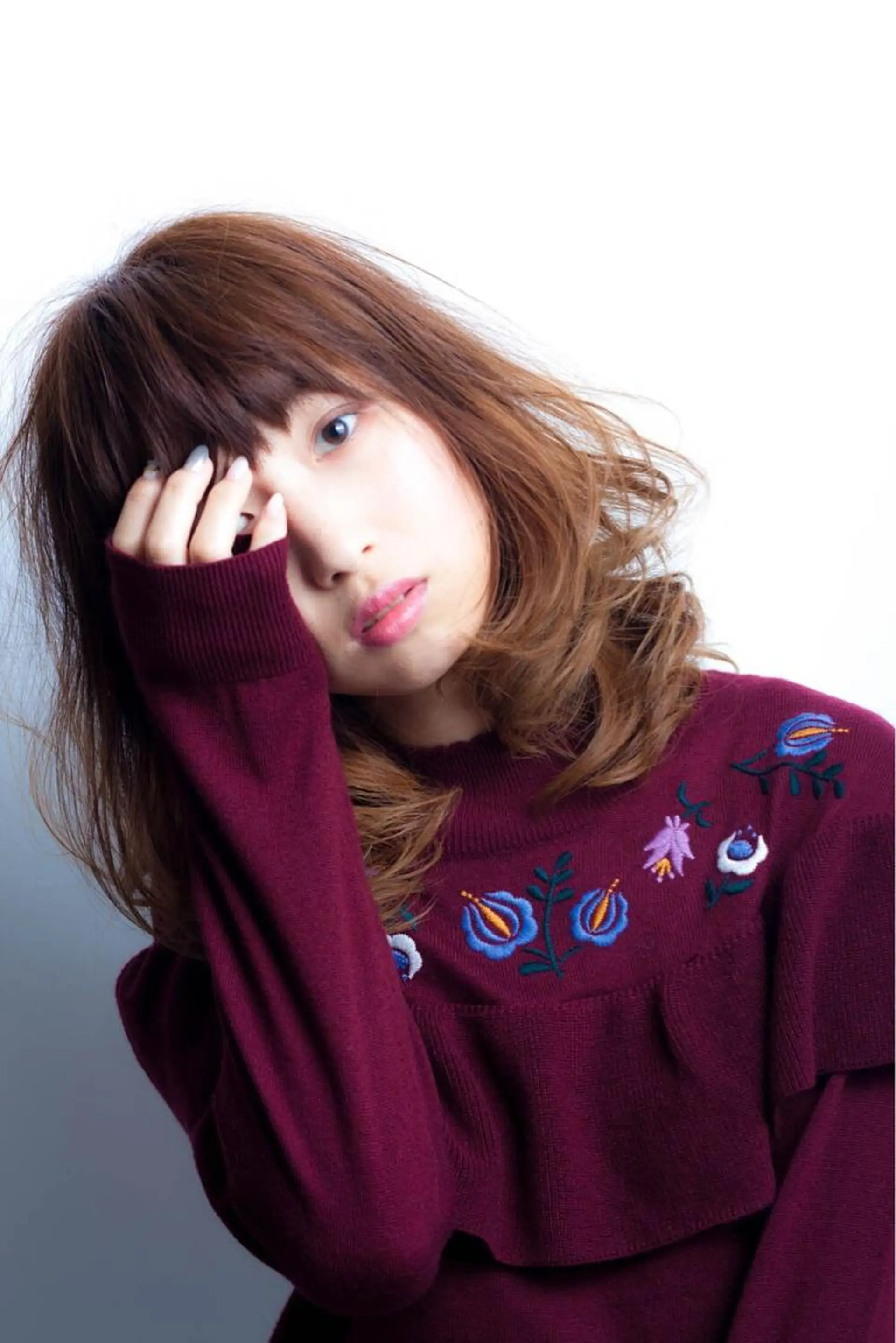 セミロング カラー RESBORN所属・長岡 大偉のヘアスタイル