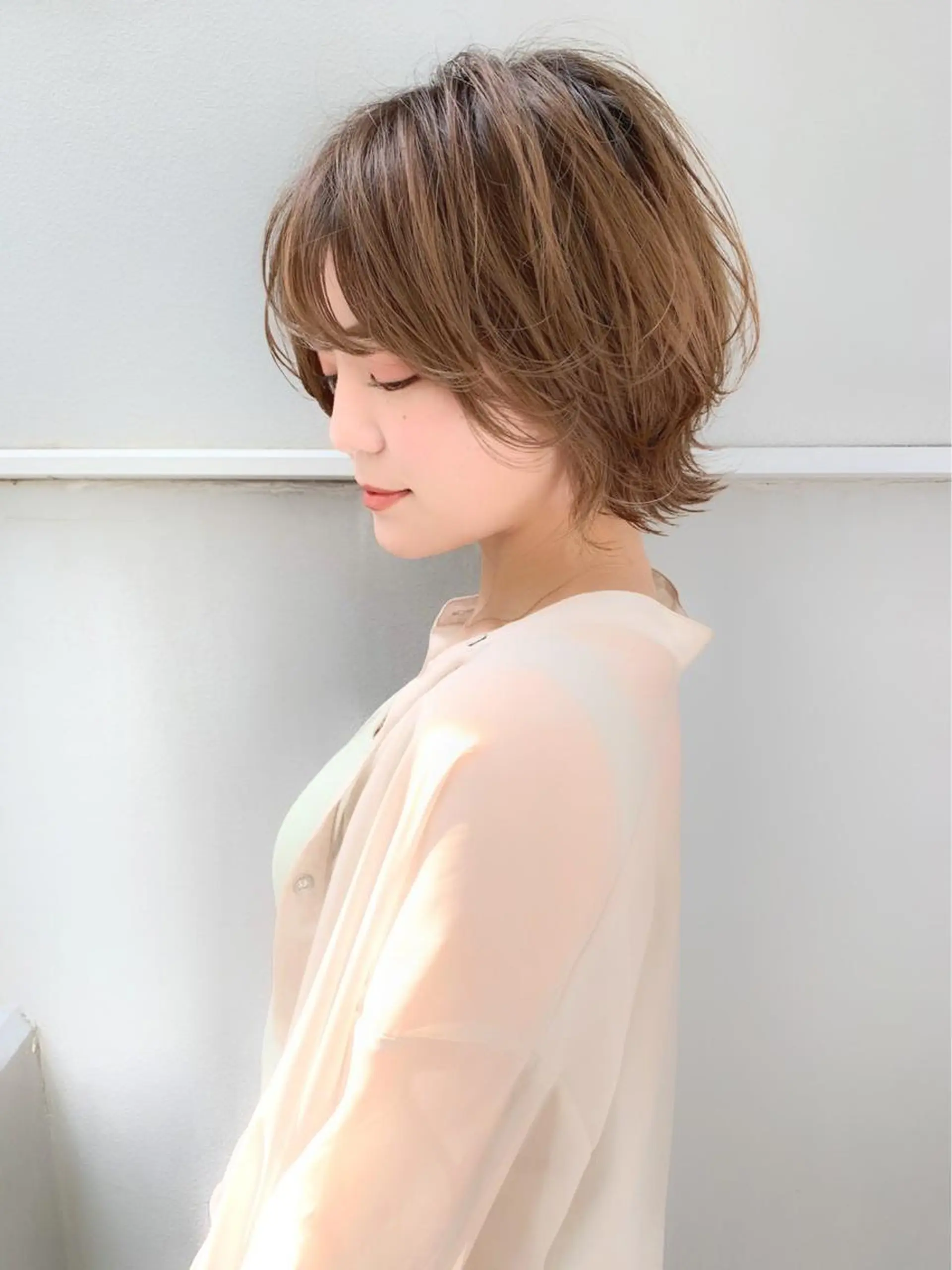 ショート カラー HACCH （ハッチ）所属・丁寧なブリーチ& ・レイヤーショートのヘアスタイル