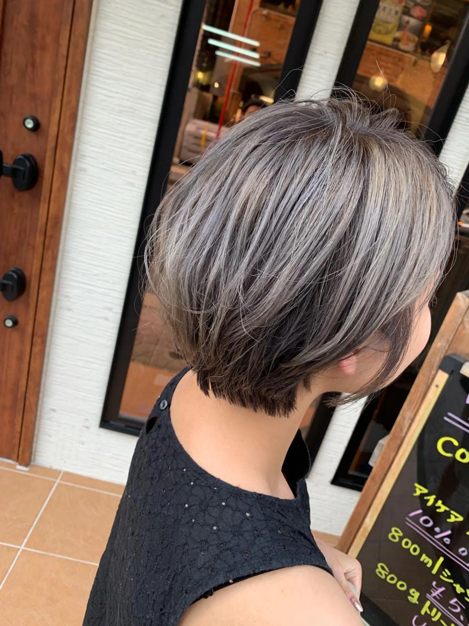 ショート カラー アッシュ ブリーチ ショートヘア yoshi (高橋福博)のヘアスタイル