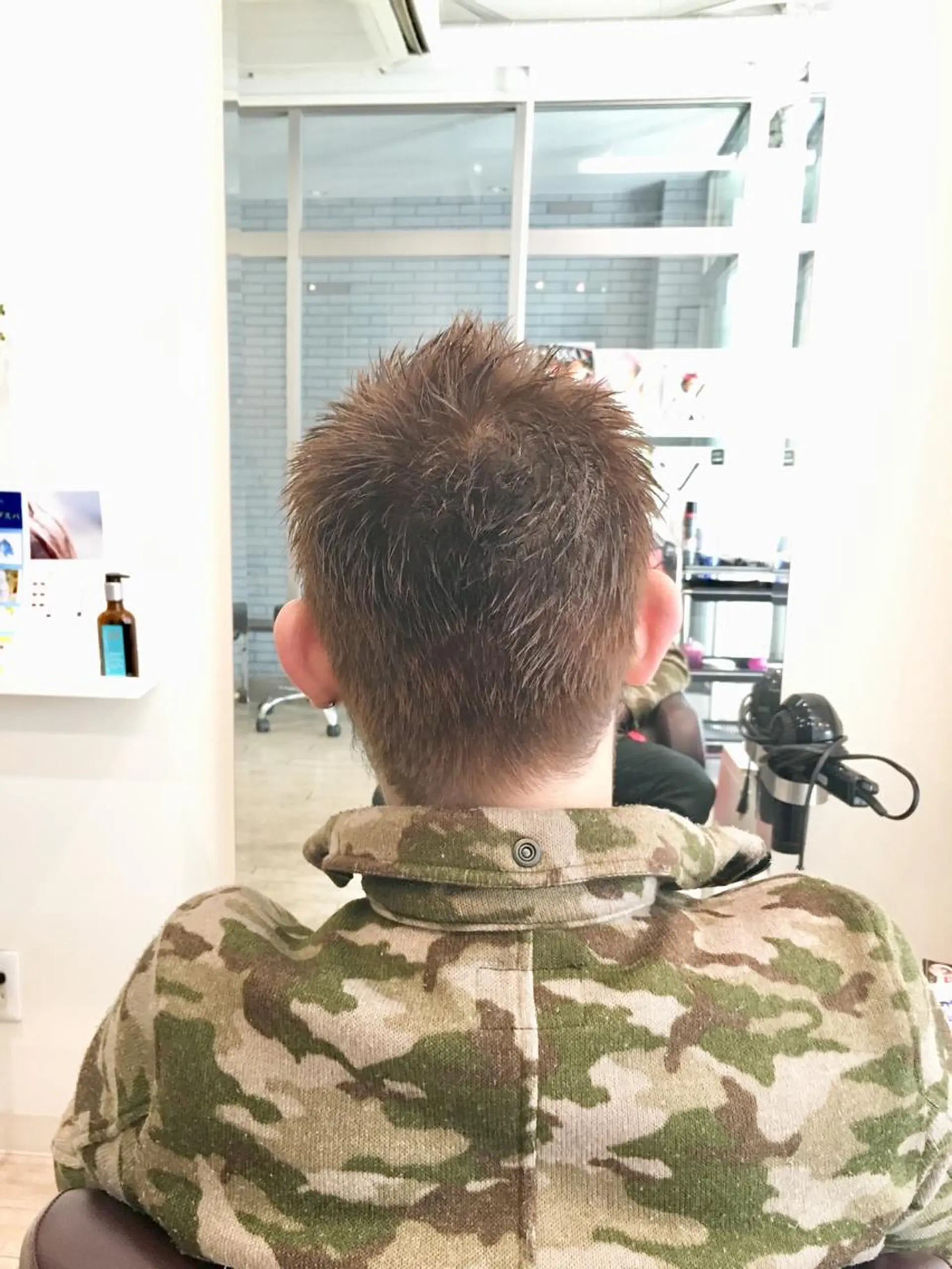 ショート カラー メンズ メンズベリーショート ベリーショート アッシュ ショートヘア カット ヘアカラー トリートメント XES-TA所属・中村 よしひでのヘアスタイル