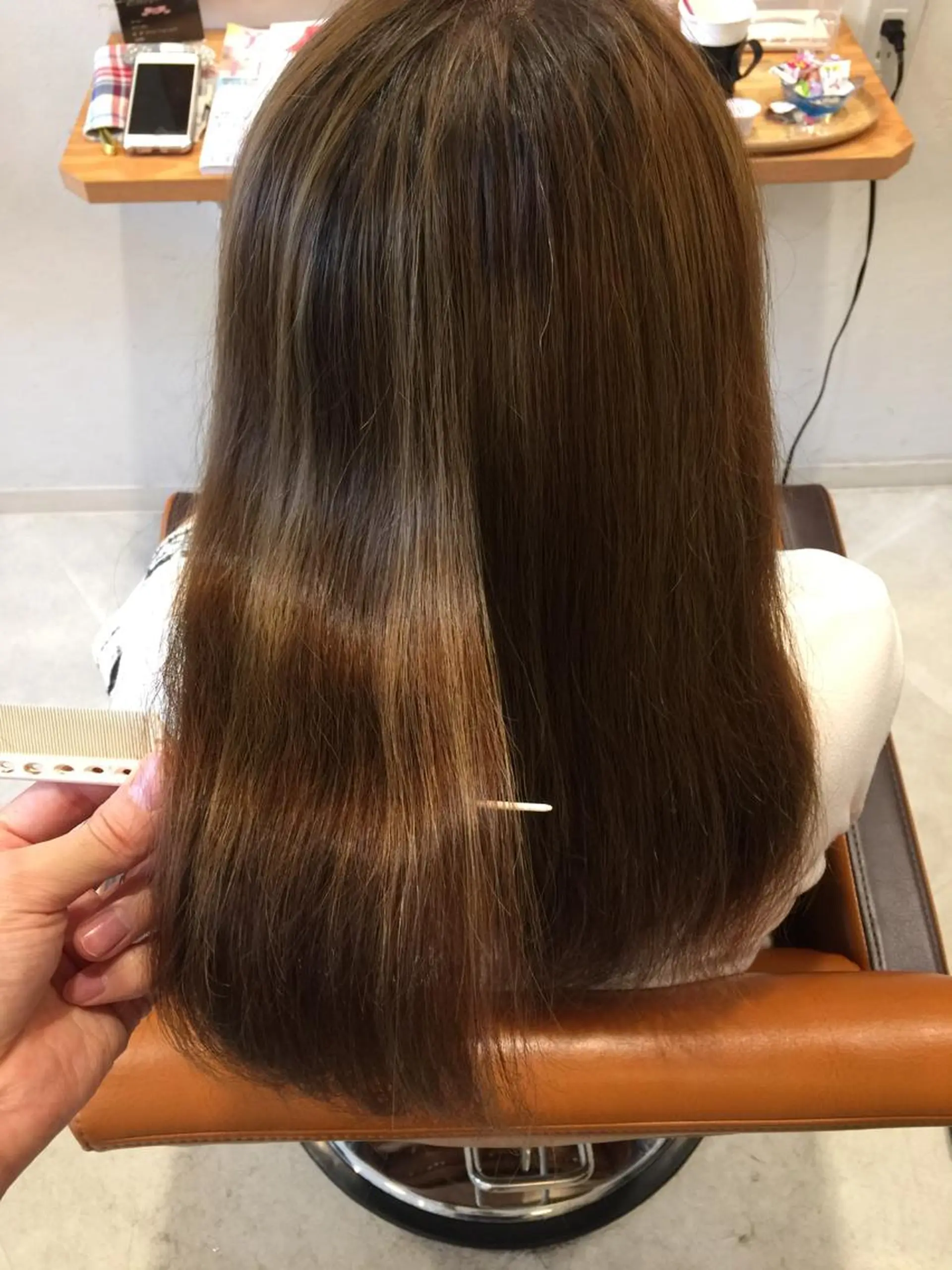 ミディアム カラー 髪質改善 ツヤ髪専門美容師 桑原　和誠のヘアスタイル