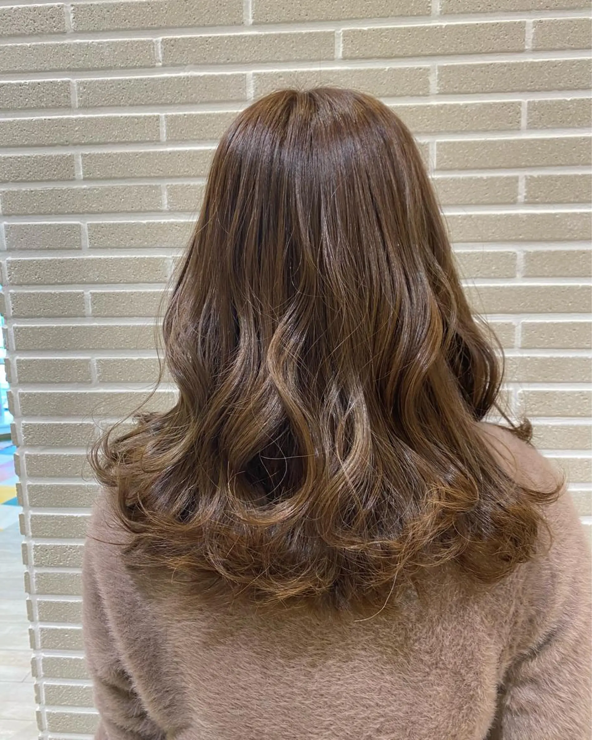 セミロング カット ヘアカラー トリートメント 植田 菜月のヘアスタイル