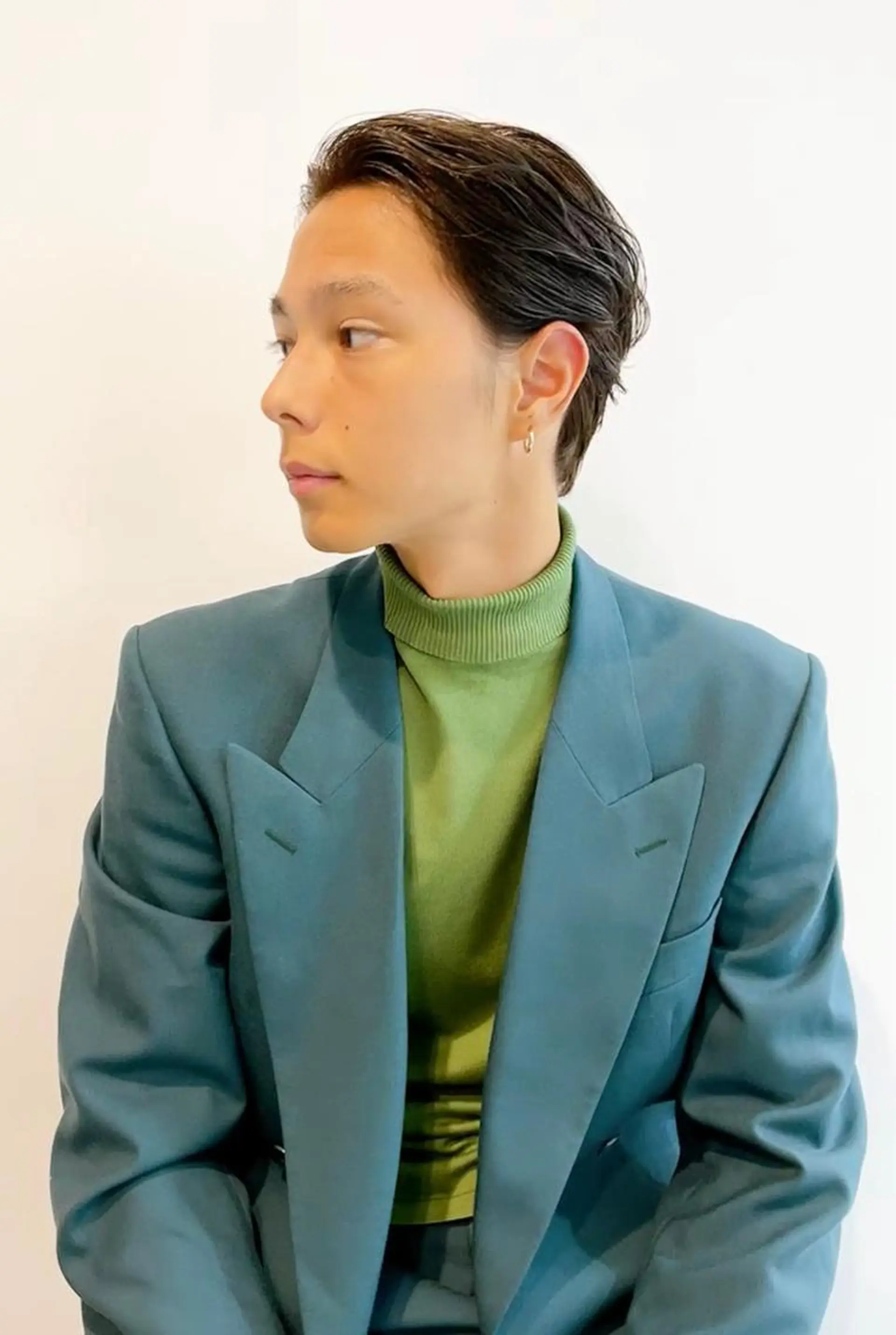 ショート パーマ メンズ かきあげバング カット ヘアカラー パーマ 縮毛矯正 トリートメント メンズパーマ タカキリョウのヘアスタイル
