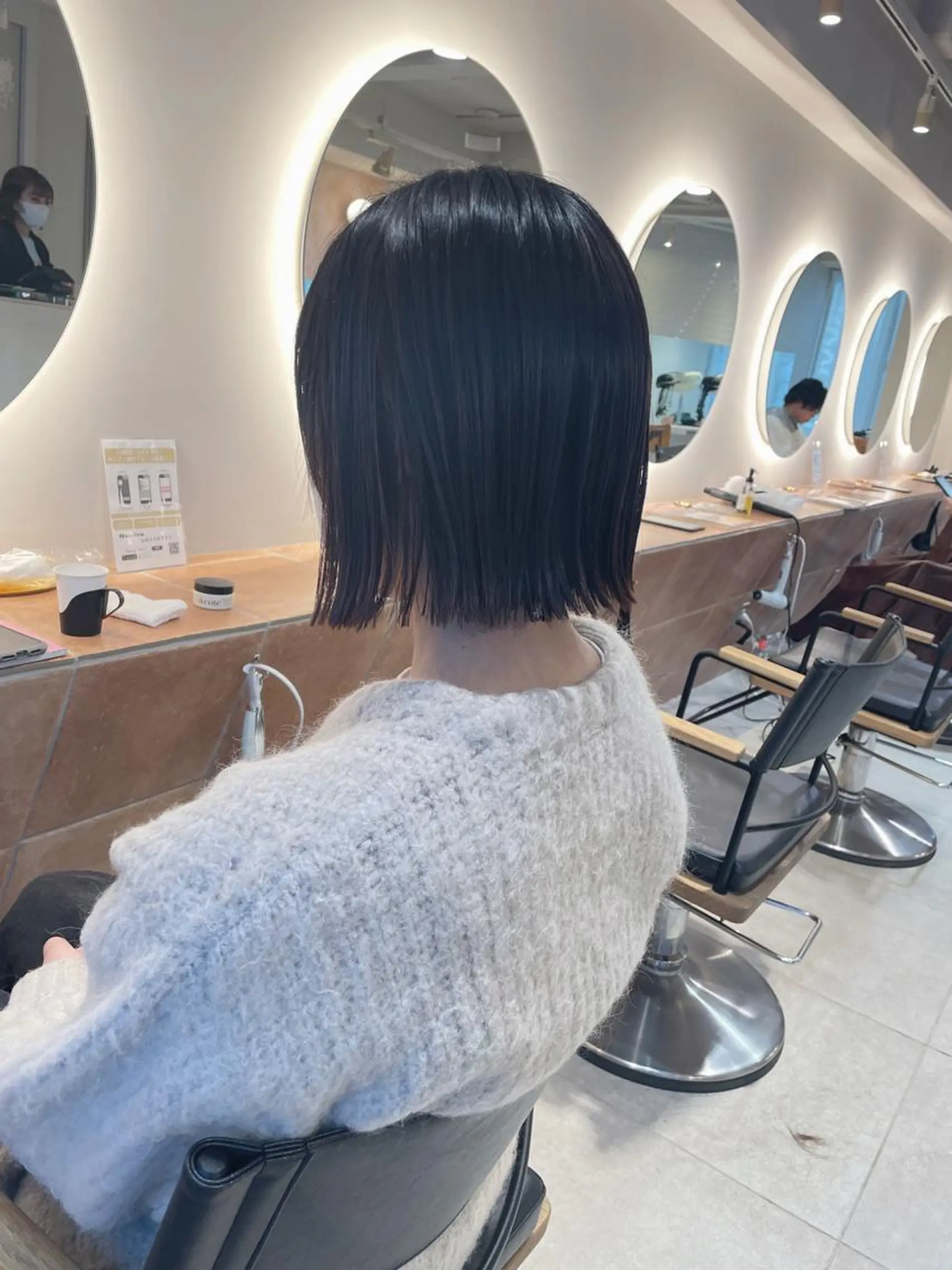 ミディアム カット 縮毛矯正 トリートメント 切りっぱなしボブ ソノキユウカのヘアスタイル