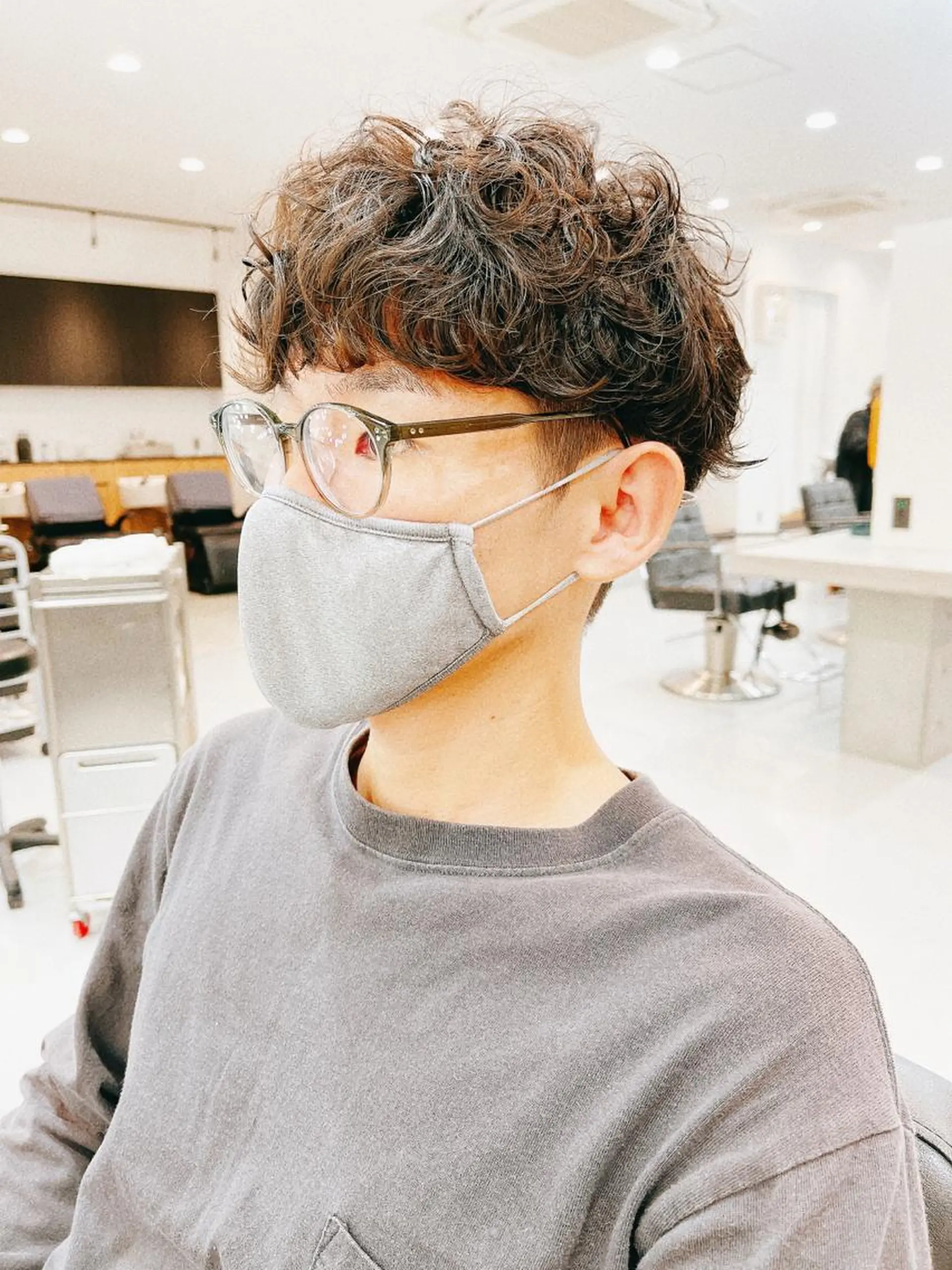 ショート パーマ メンズ マッシュ メンズパーマ カット ヘアカラー パーマ 縮毛矯正 トリートメント メンズパーマ タカキリョウのヘアスタイル
