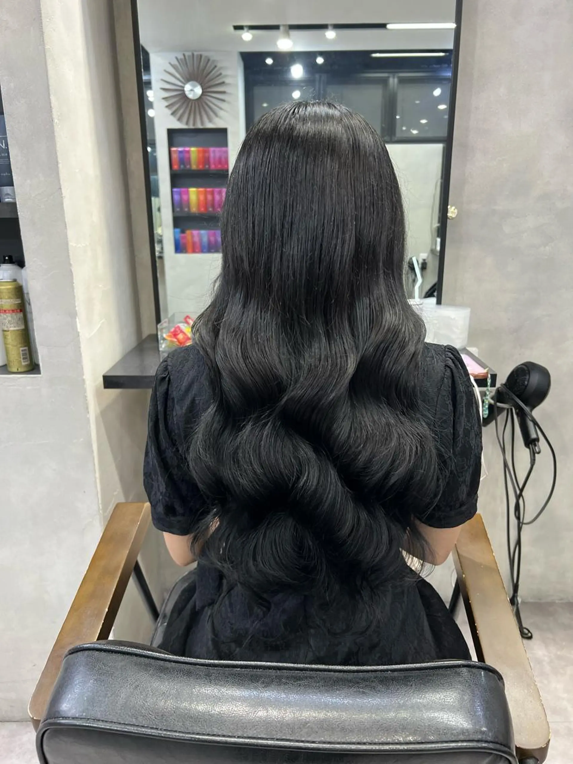 ロング カラー ヘアアレンジ シールエクステ アッシュ バレイヤージュ ベージュカラー 黒髪 カット ヘアカラー エクステ ar+ ❤︎ maiのヘアスタイル