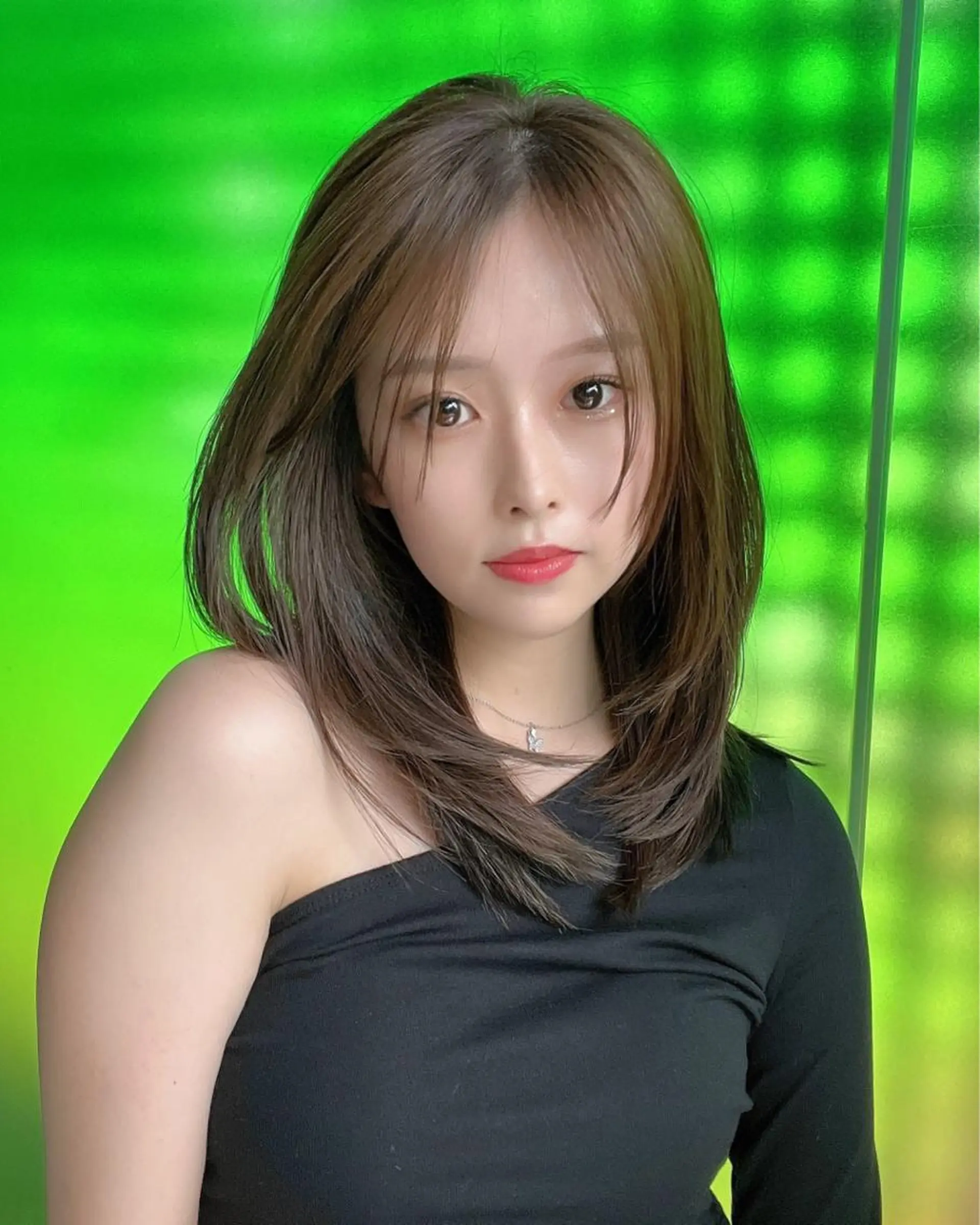 ミディアム レイヤーカット 韓国ヘア🇰🇷髪質 改善たけるのヘアスタイル