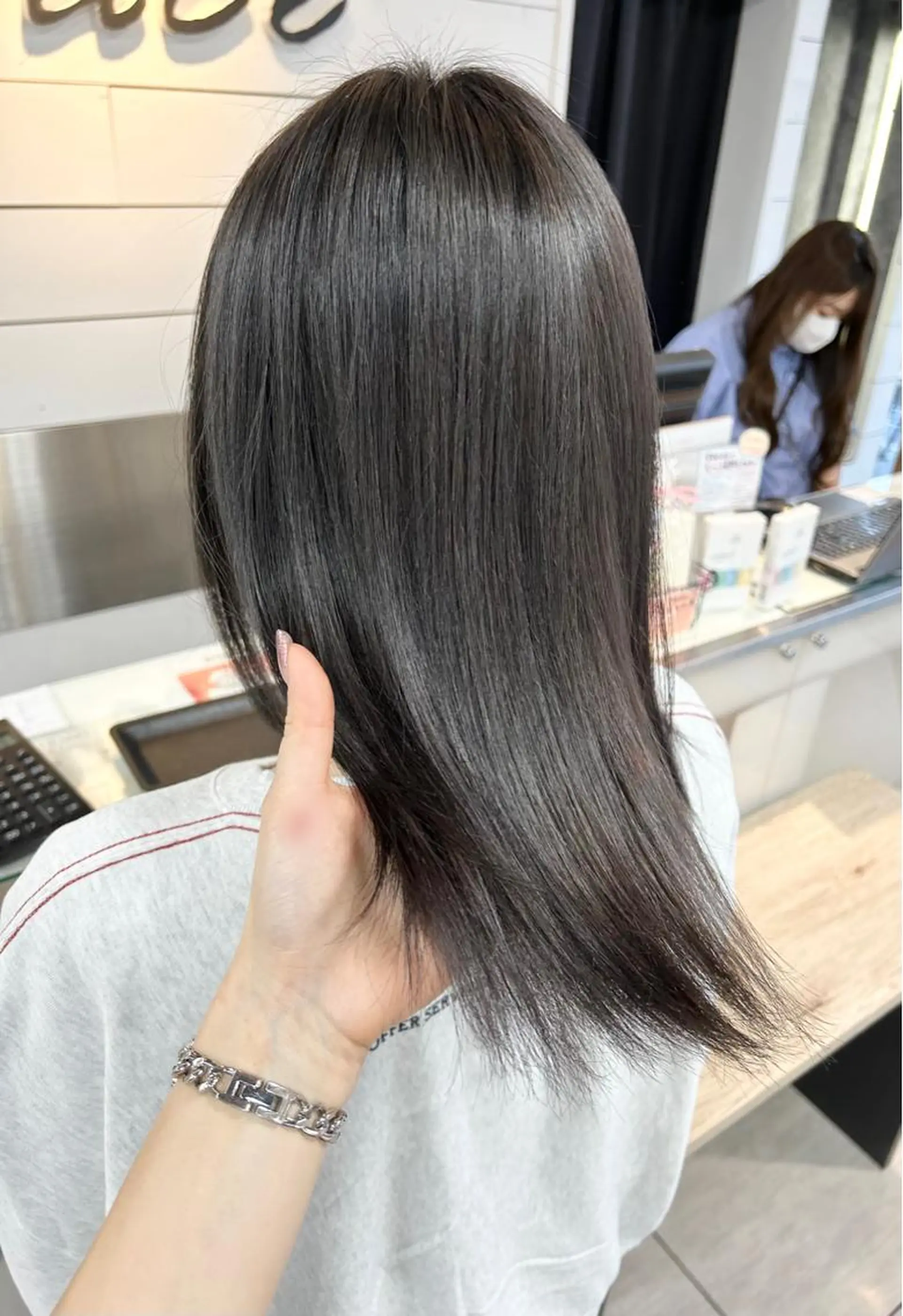 ミディアム カット ヘアカラー トリートメント 🫧艶髪カラー🫧 森本くるみのヘアスタイル