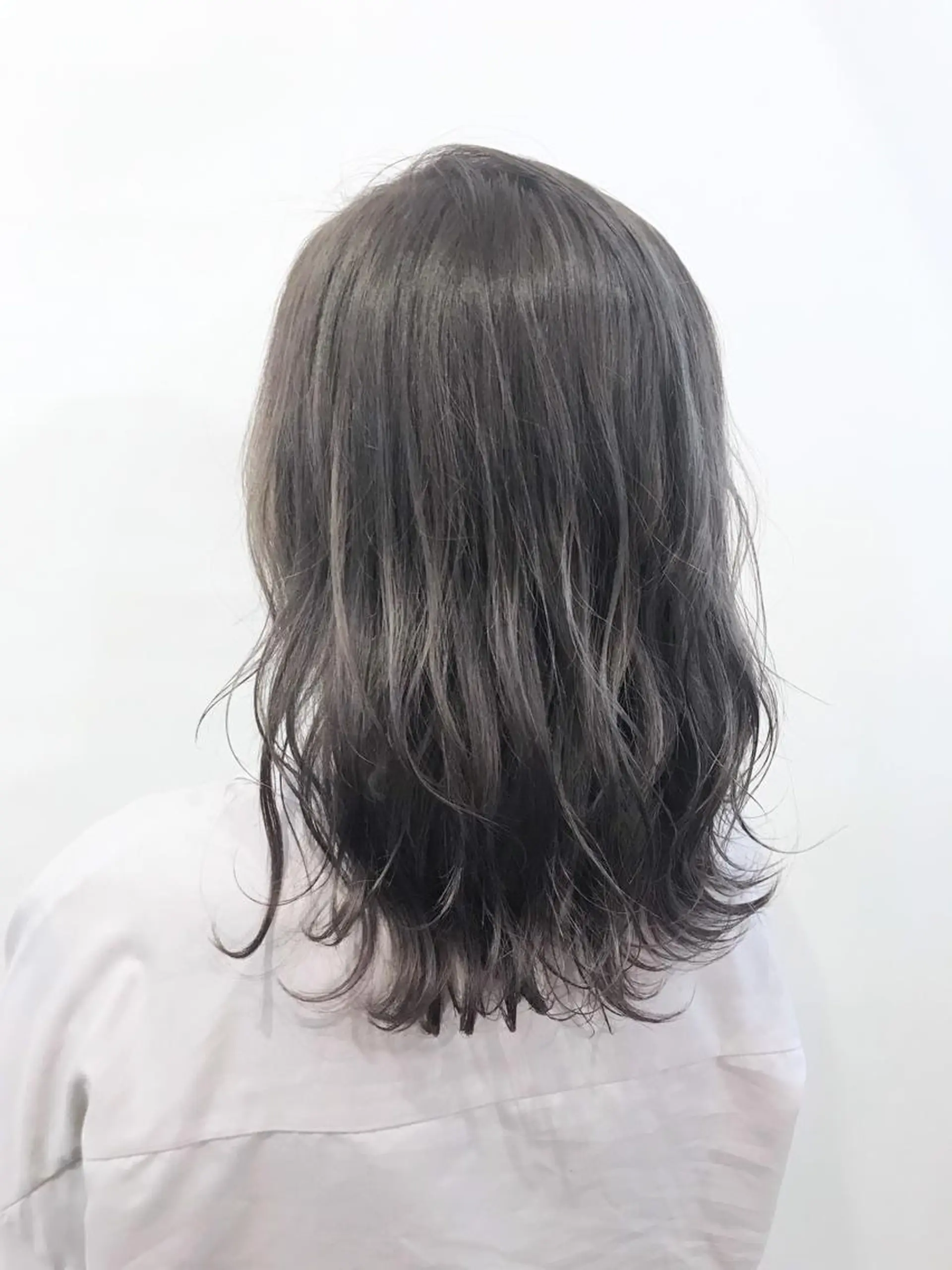 ミディアム 平尾 拓也のヘアスタイル
